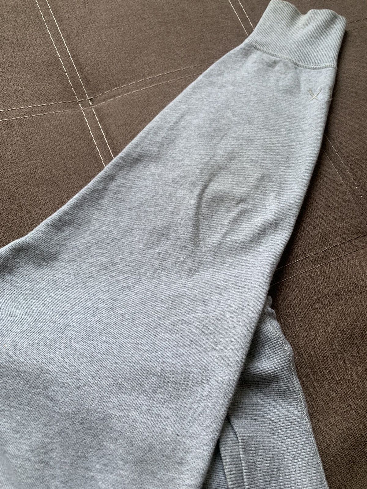 Kaws × Uniqlo Kaws x Uniqlo sesame street sweatshirt Size US XL / EU 56 / 4 - 10 Thumbnail
