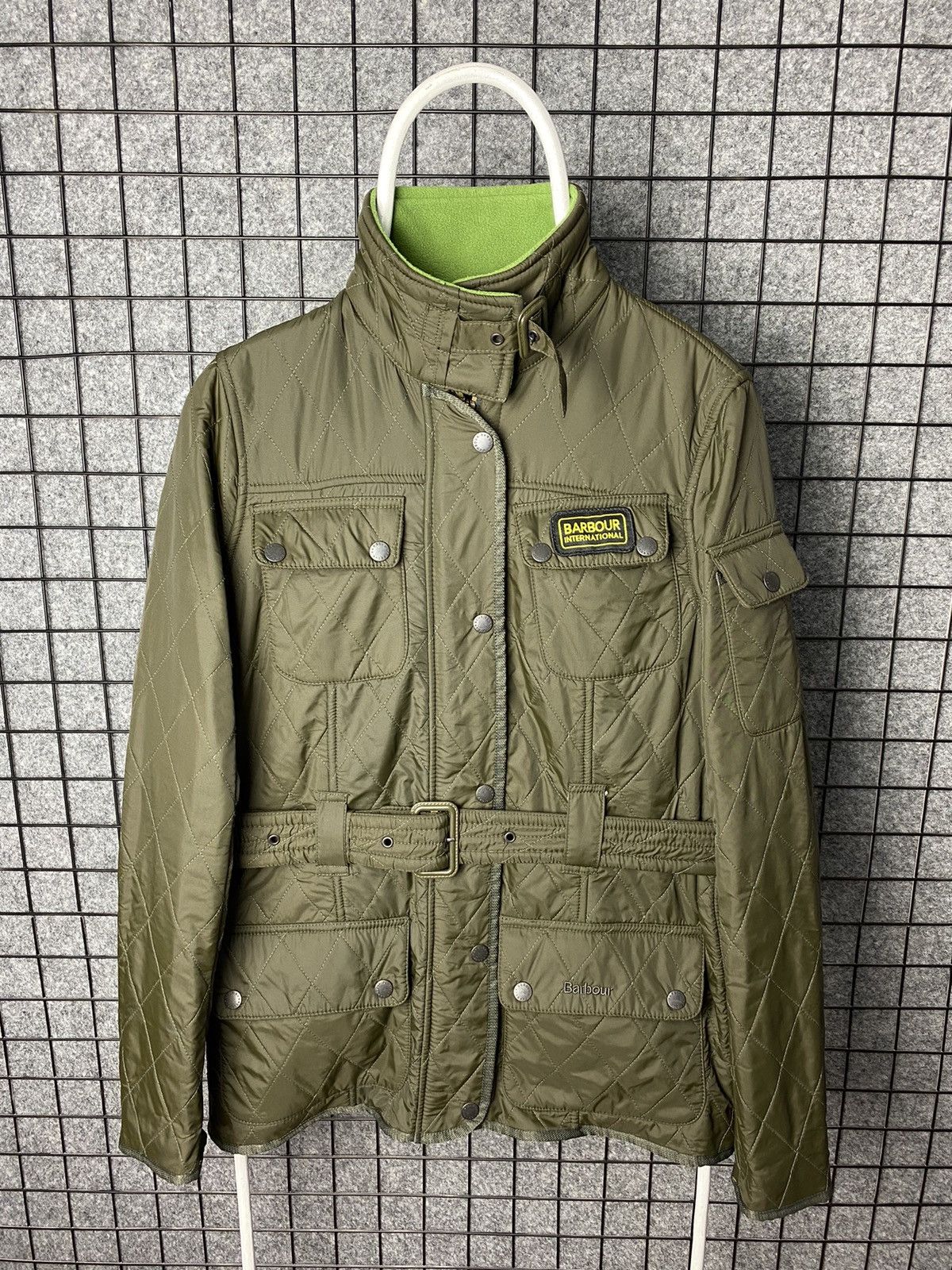 Barbour Barbour Vintage Quilted Belted Jacket Size UK 10 Size M / US 6-8 / IT 42-44 - 1 Thumbnail