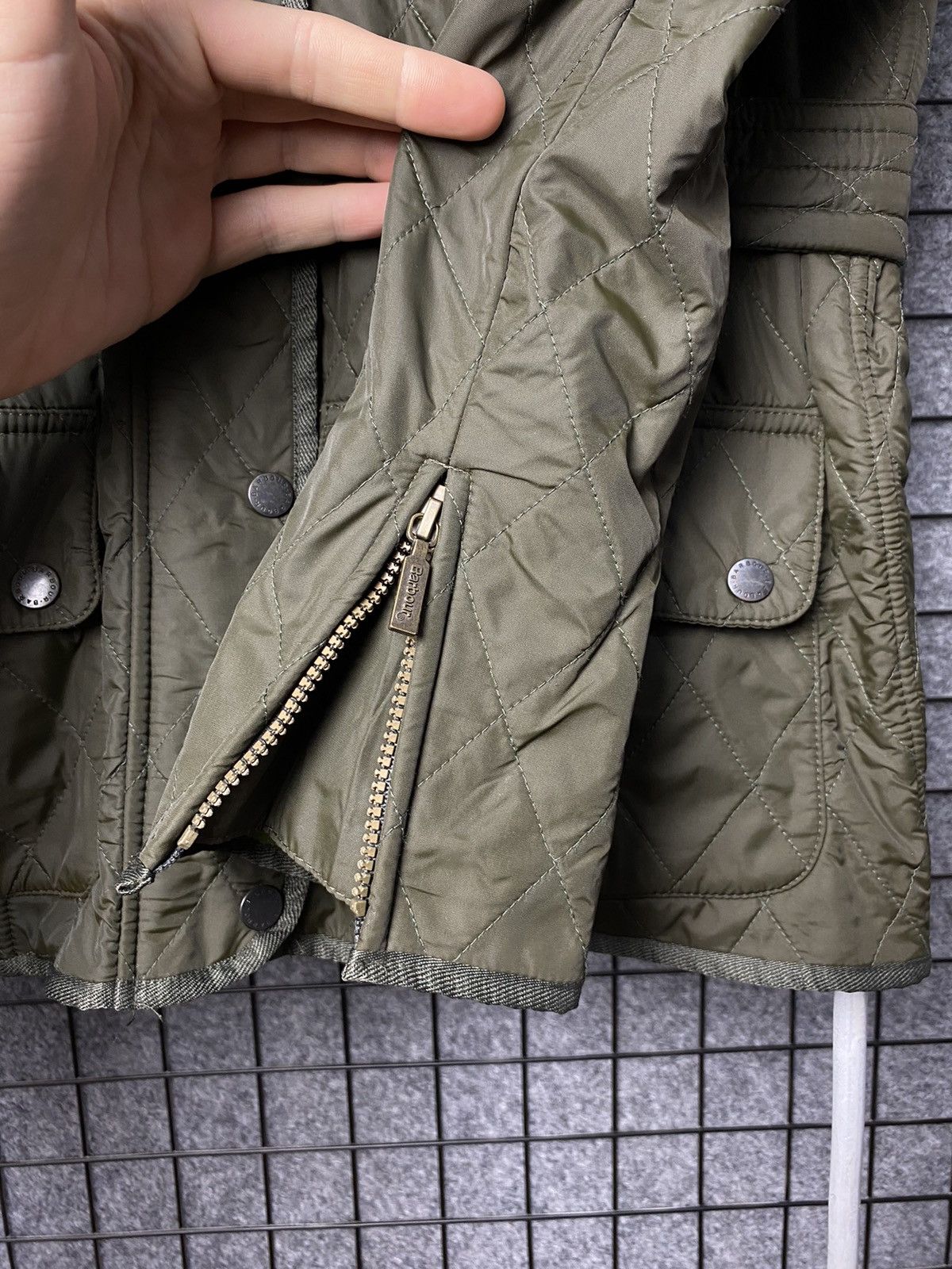 Barbour Barbour Vintage Quilted Belted Jacket Size UK 10 Size M / US 6-8 / IT 42-44 - 5 Thumbnail