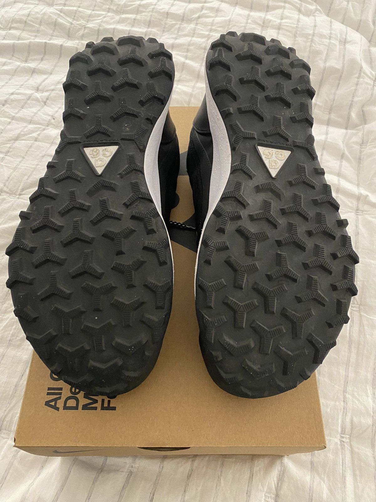 Nike Nike ACG Lowcate Shoes Sz13 Size US 13 / EU 46 - 18 Thumbnail