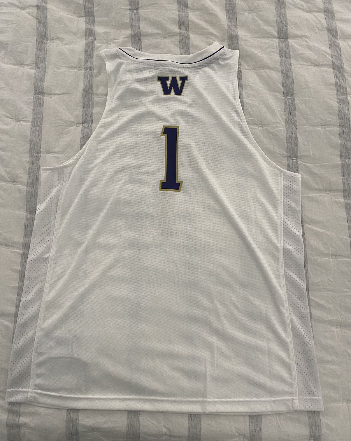 NCAA Adidas U of Washington Basketball Swingman Jersey XL NWT Size US XL / EU 56 / 4 - 9 Thumbnail