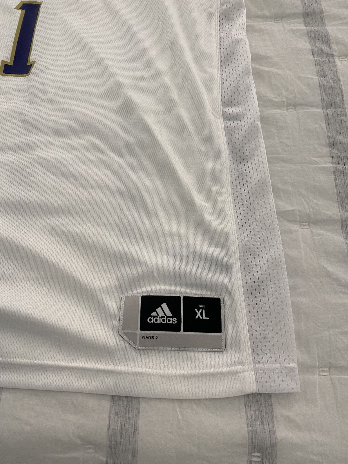 NCAA Adidas U of Washington Basketball Swingman Jersey XL NWT Size US XL / EU 56 / 4 - 4 Thumbnail