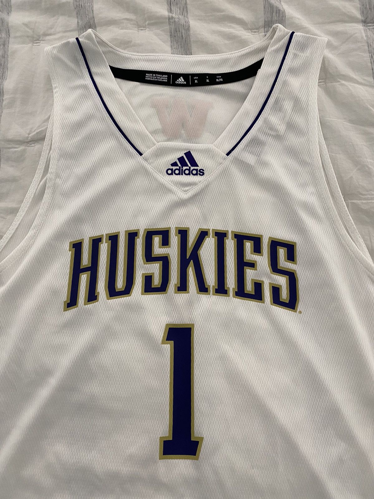 NCAA Adidas U of Washington Basketball Swingman Jersey XL NWT Size US XL / EU 56 / 4 - 5 Thumbnail