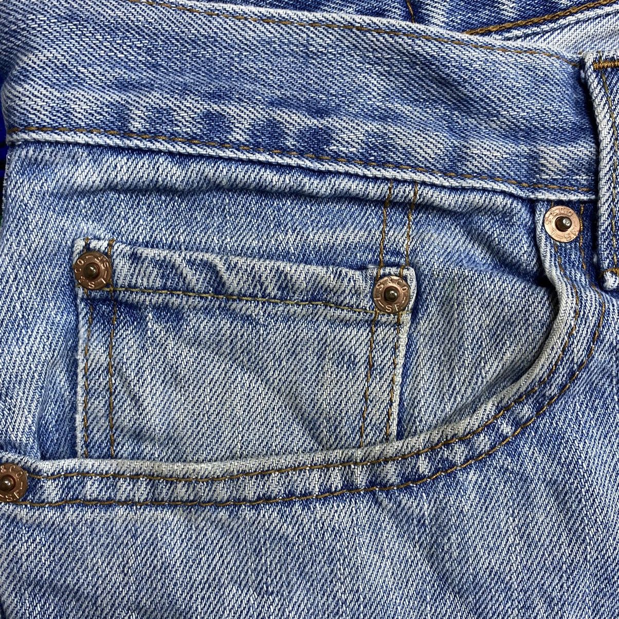 Levi's Vintage Levi’s 505 Washed Blue Denim Size US 35 - 5 Thumbnail