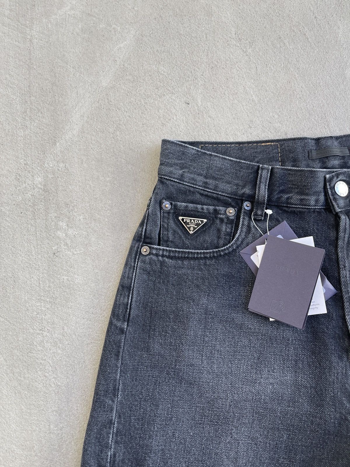 Prada STEAL! 1200$ Prada Runway Bermudas Denim Shorts (Brand New) Size US 30 / EU 46 - 2 Thumbnail