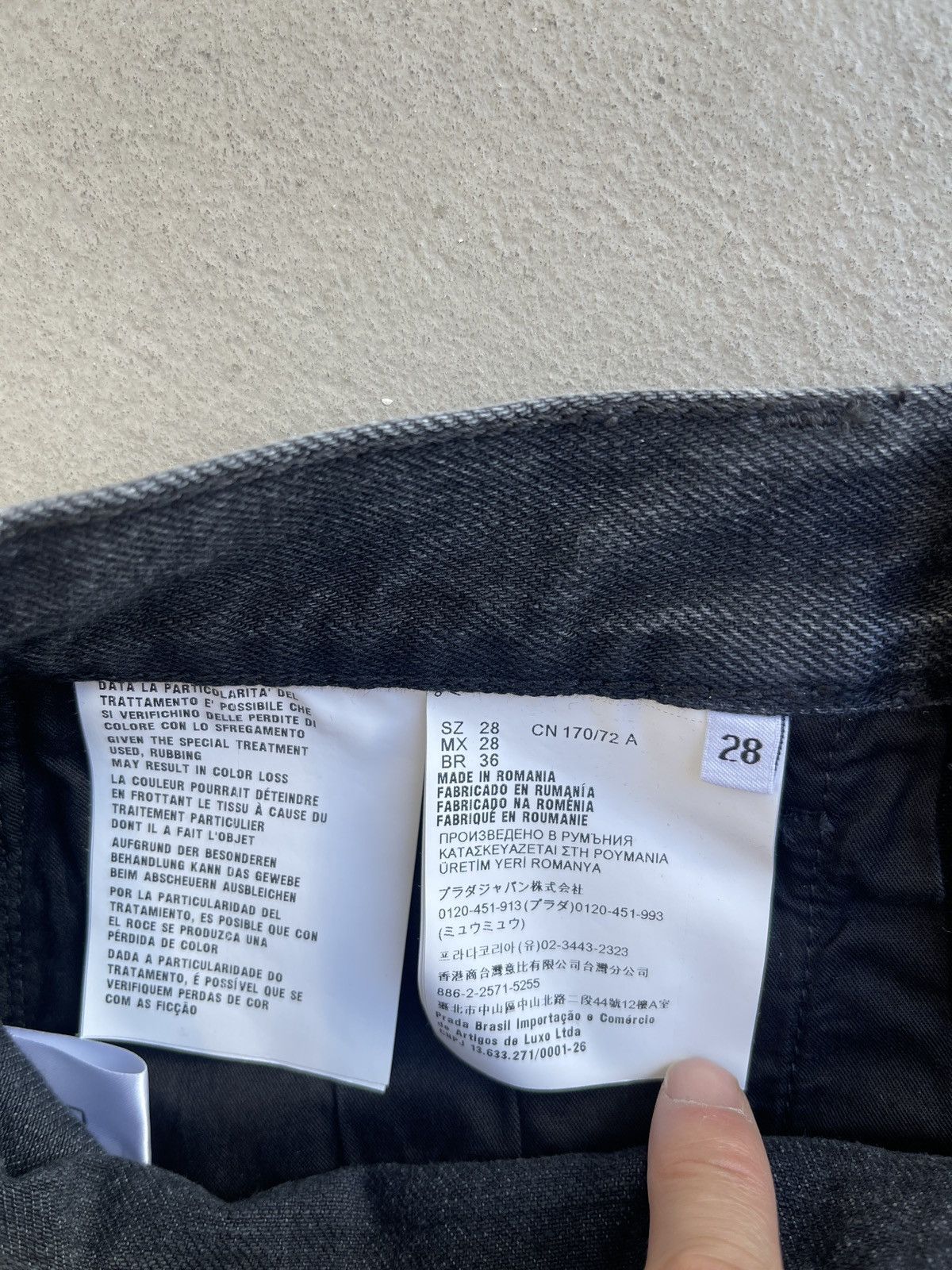 Prada STEAL! 1200$ Prada Runway Bermudas Denim Shorts (Brand New) Size US 30 / EU 46 - 9 Thumbnail