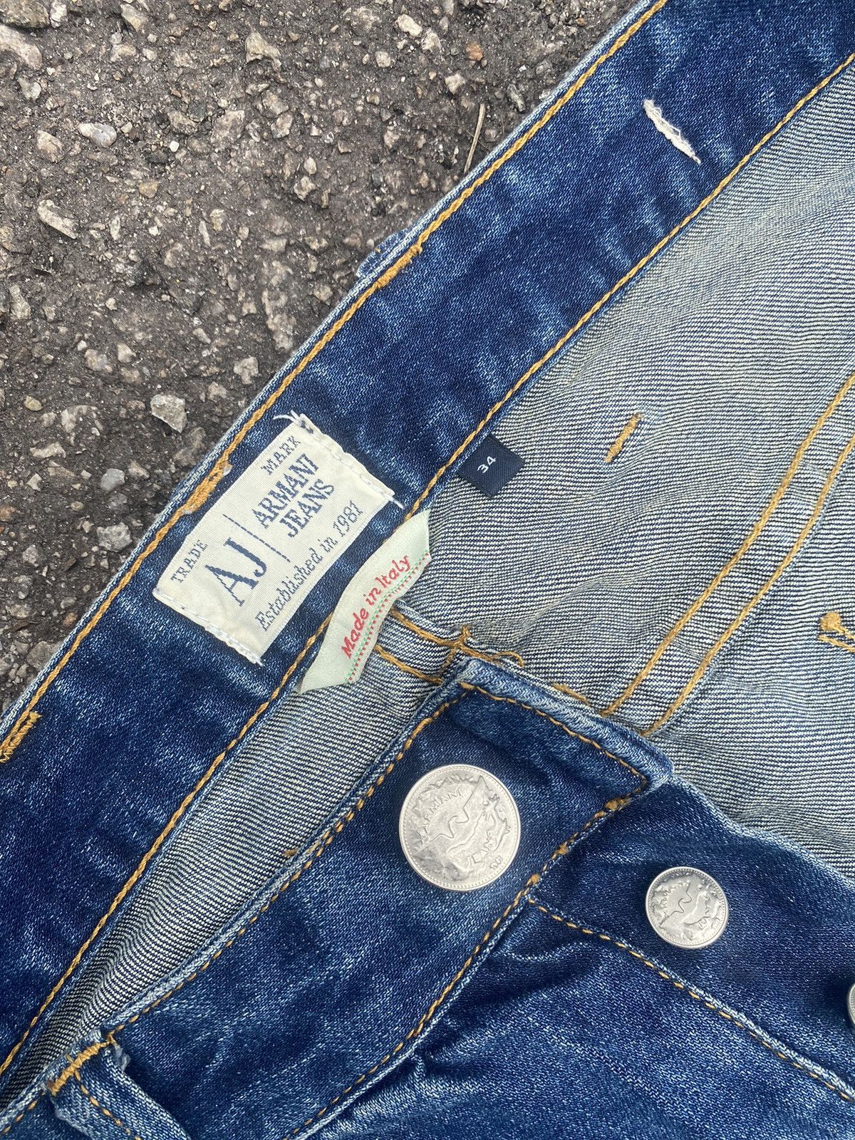 Armani Armani Jeans Distressed Denim Size US 34 / EU 50 - 5 Thumbnail
