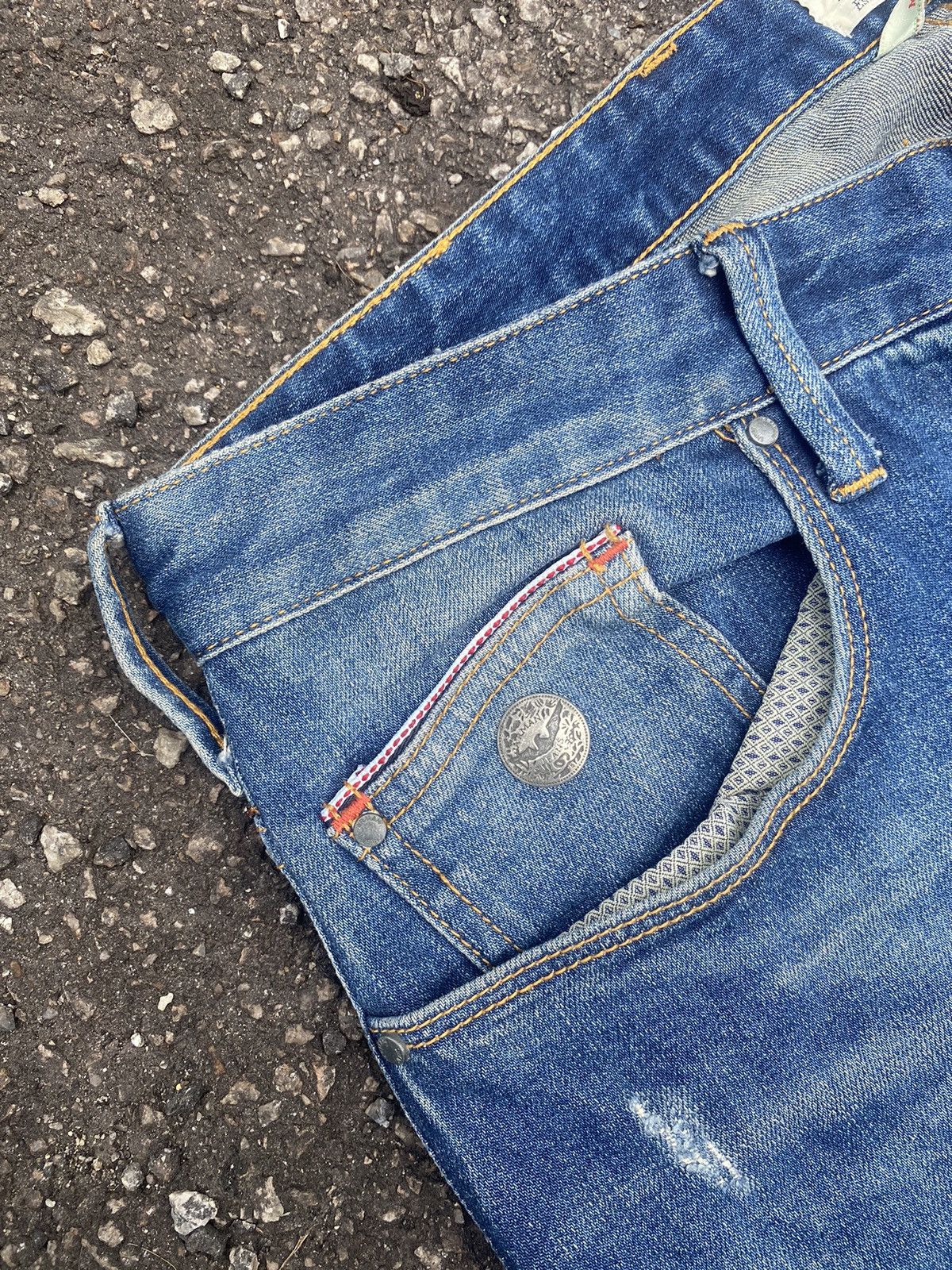 Armani Armani Jeans Distressed Denim Size US 34 / EU 50 - 4 Thumbnail