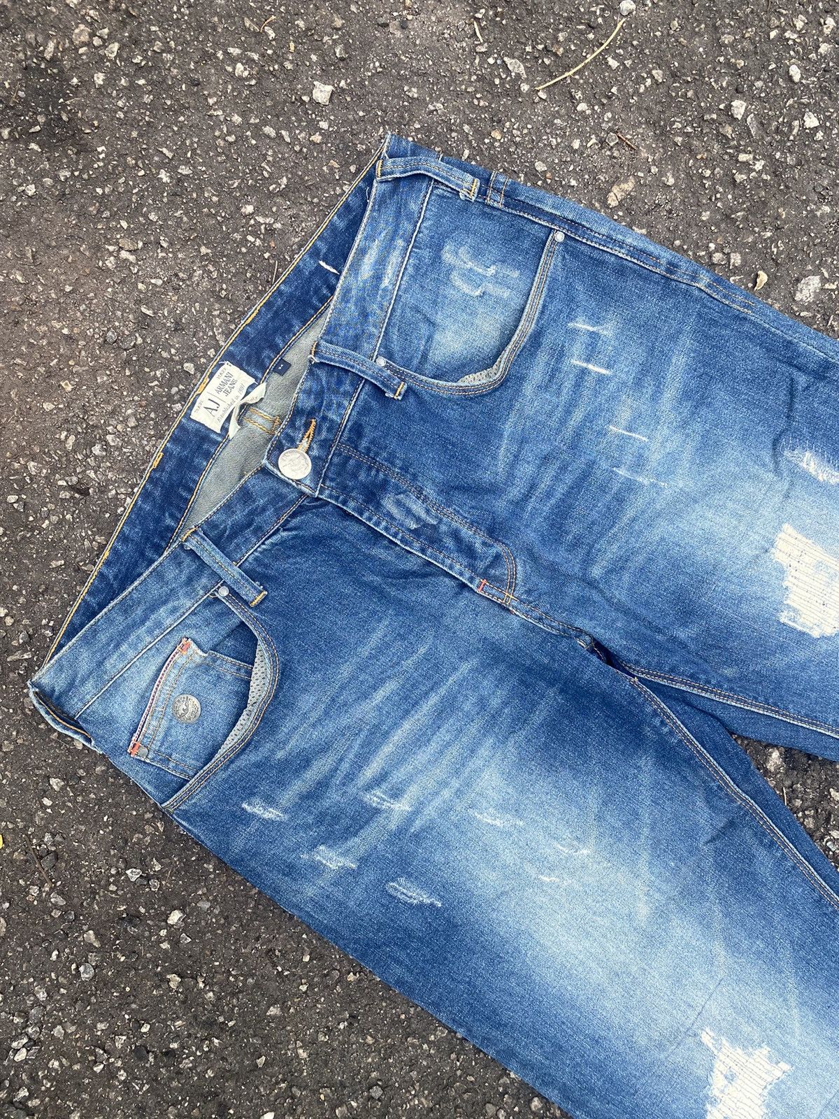 Armani Armani Jeans Distressed Denim Size US 34 / EU 50 - 2 Thumbnail