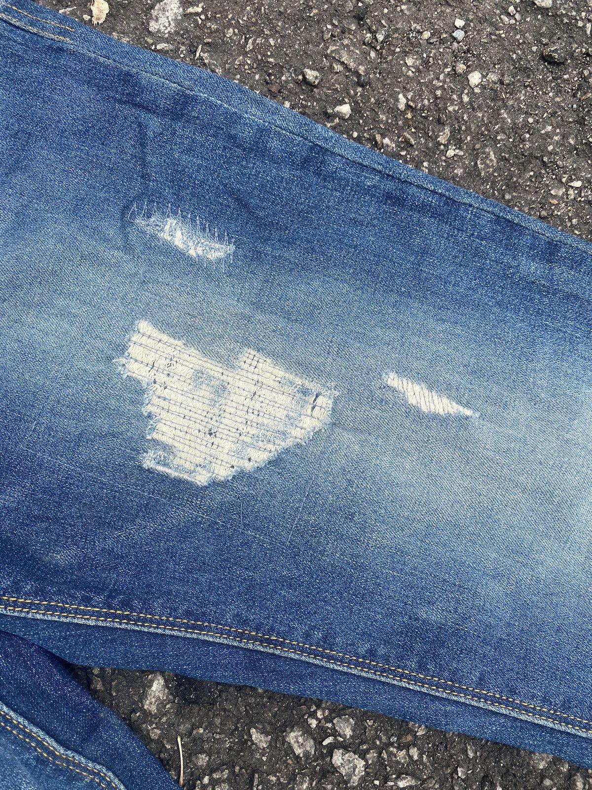 Armani Armani Jeans Distressed Denim Size US 34 / EU 50 - 3 Thumbnail