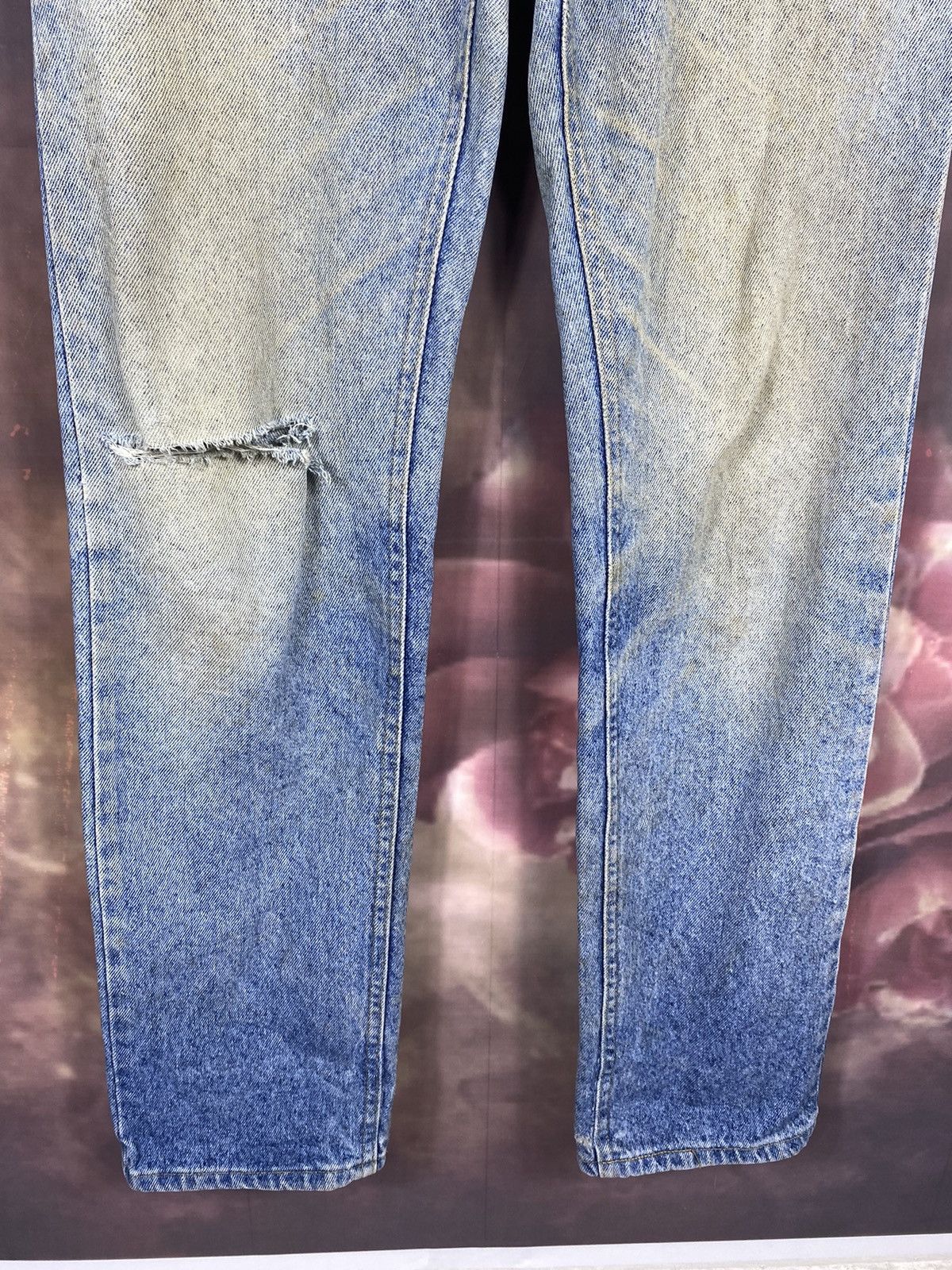 Lee × Vintage Vintage Lee Distressed Light Washed Jeans 29x34 Size US 29 - 6 Thumbnail