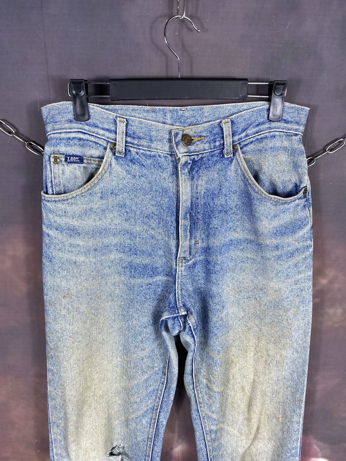 Lee × Vintage Vintage Lee Distressed Light Washed Jeans 29x34 Size US 29 - 5 Thumbnail