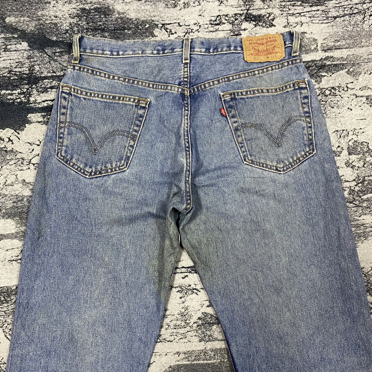Levi's × Levi's Vintage Clothing × Vintage Vintage Levis 505 Regular Fit Stain Light Washed Denim Jeans Size US 35 - 10 Thumbnail