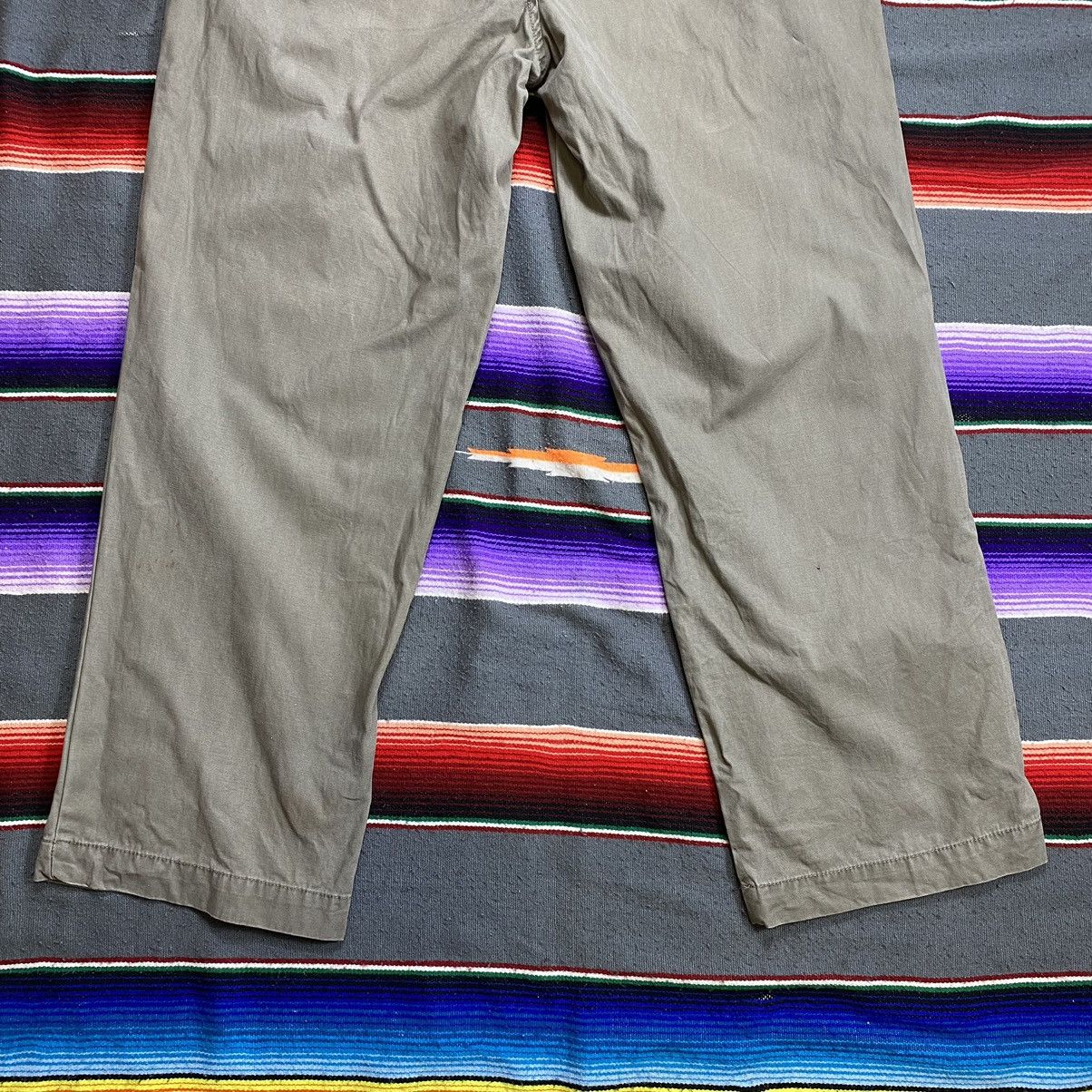 Levi's Vintage Dockers Relaxed Fit Khaki Pants Size US 35 - 11 Thumbnail