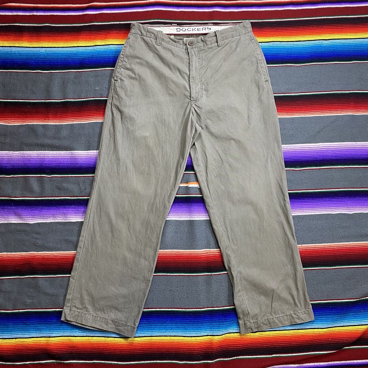 image of Vintage Dockers Relaxed Fit Khaki Pants, Men's (Size 35)