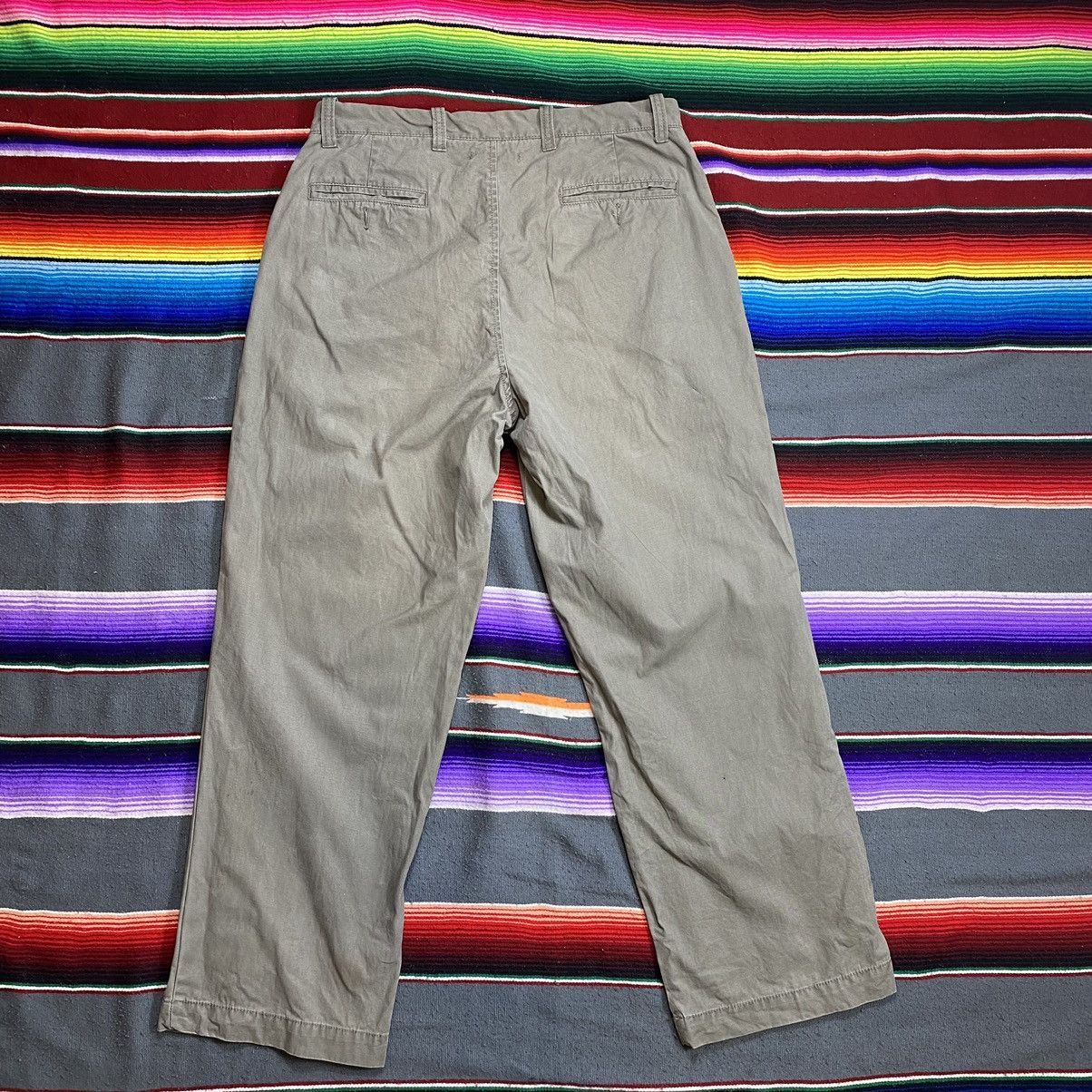 Levi's Vintage Dockers Relaxed Fit Khaki Pants Size US 35 - 9 Thumbnail