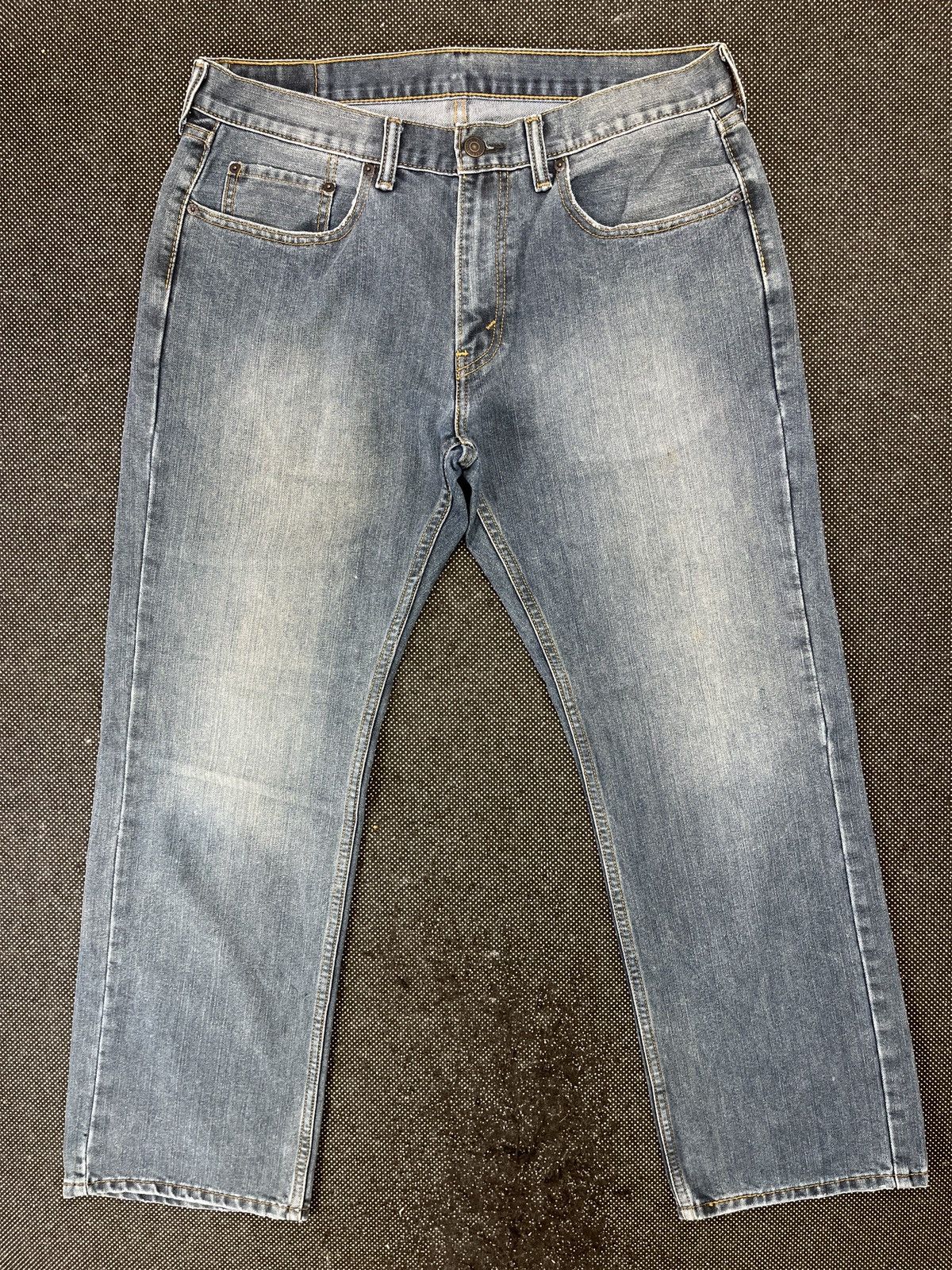 Levi's Vintage Levis 559 Blue Wash Jeans - J575 Size US 35 - 1 Thumbnail