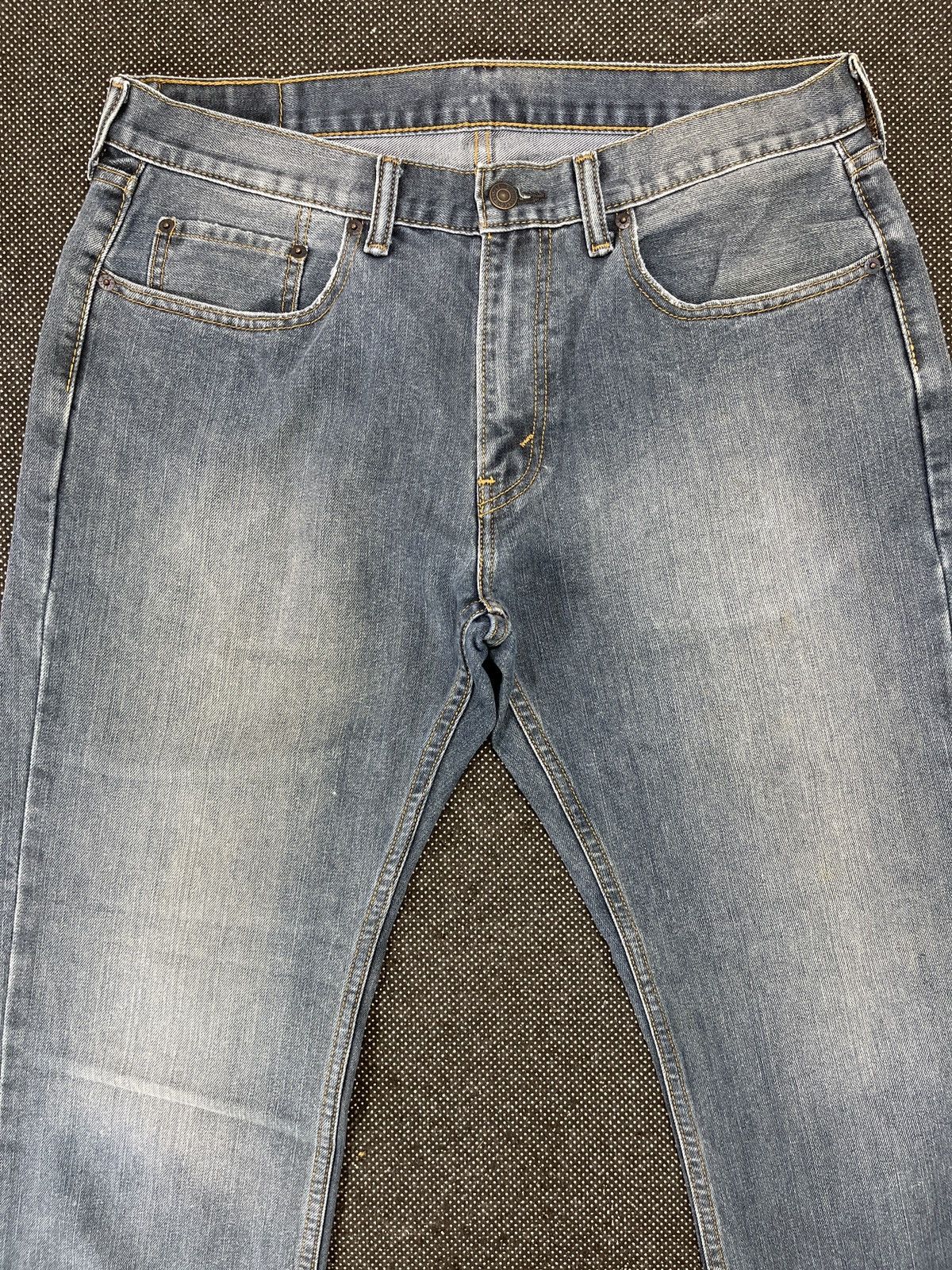Levi's Vintage Levis 559 Blue Wash Jeans - J575 Size US 35 - 3 Thumbnail