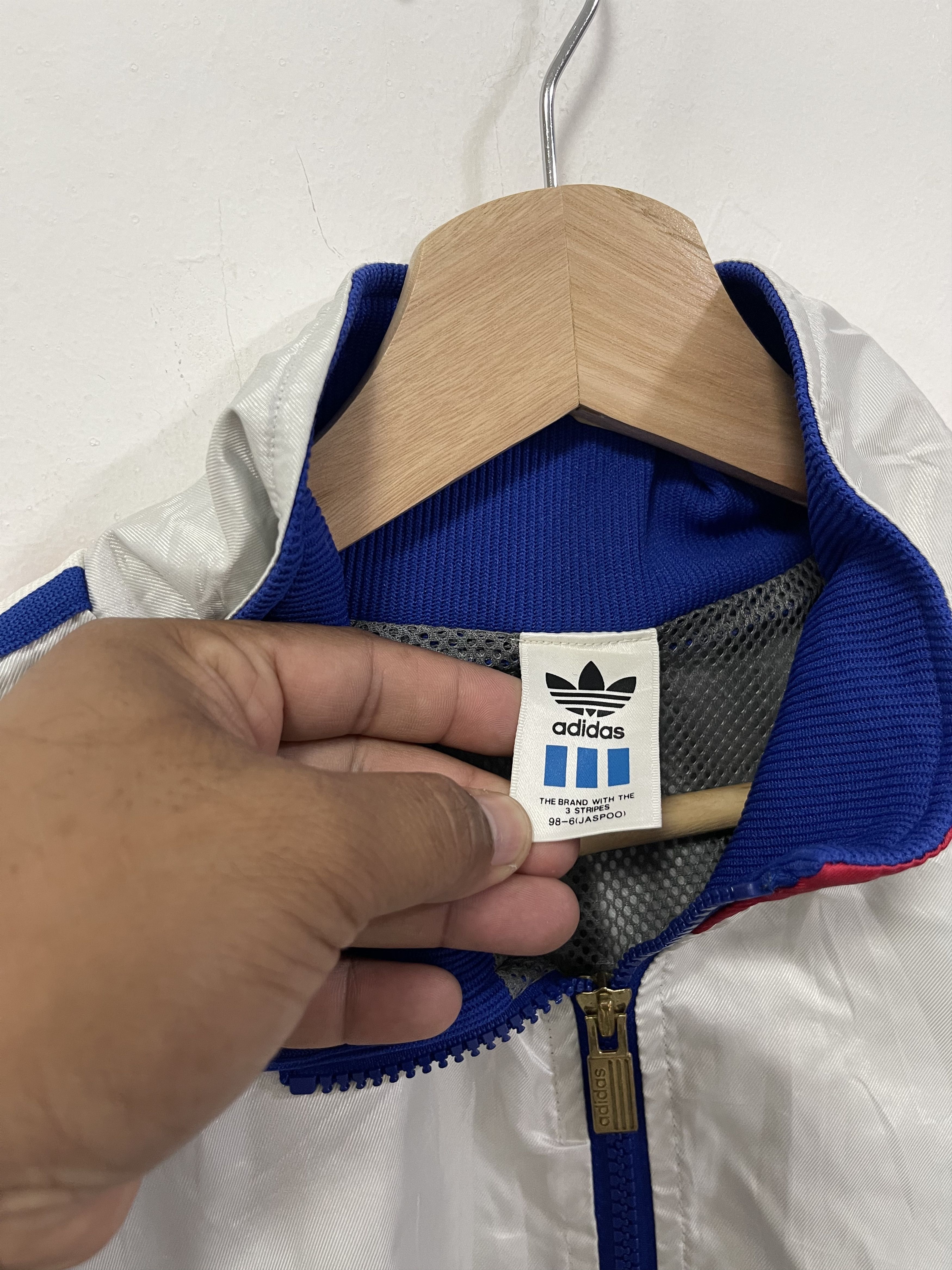 Adidas Vintage Adidas Trefoil Colourblok Zip Up Jacket Size US L / EU 52-54 / 3 - 10 Thumbnail