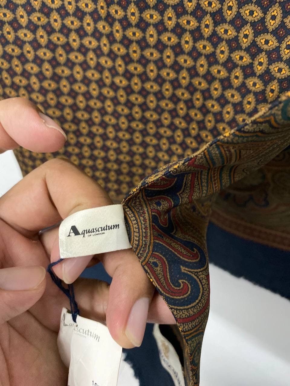 Aquascutum Aquascutum silk scarf nice design Size ONE SIZE - 6 Thumbnail