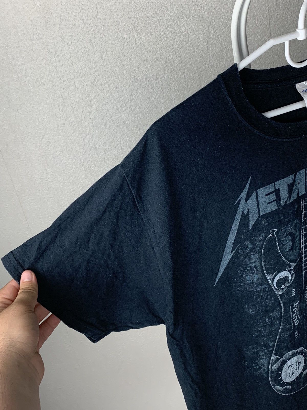 Band Tees Metallica T-Shirt Hammett Ouija Guitar Rock Band Tee Metal Size US L / EU 52-54 / 3 - 6 Thumbnail