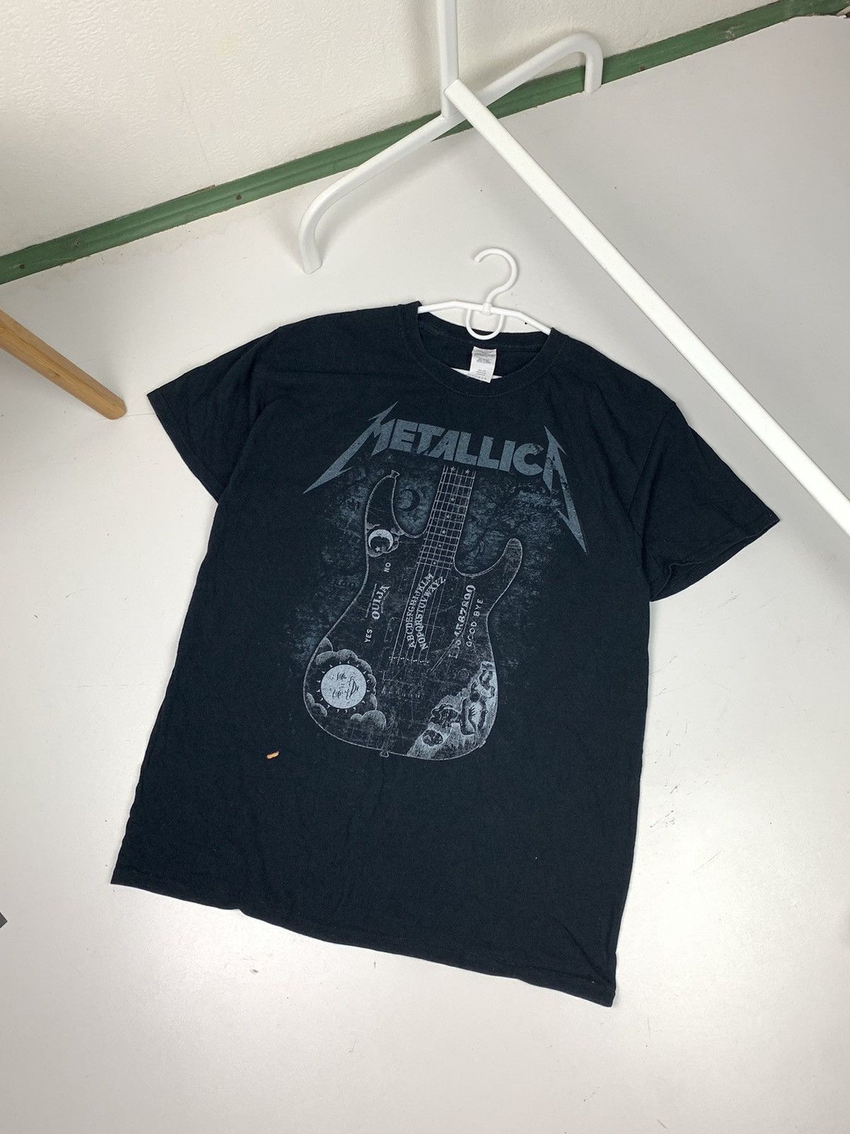 Band Tees Metallica T-Shirt Hammett Ouija Guitar Rock Band Tee Metal Size US L / EU 52-54 / 3 - 2 Thumbnail