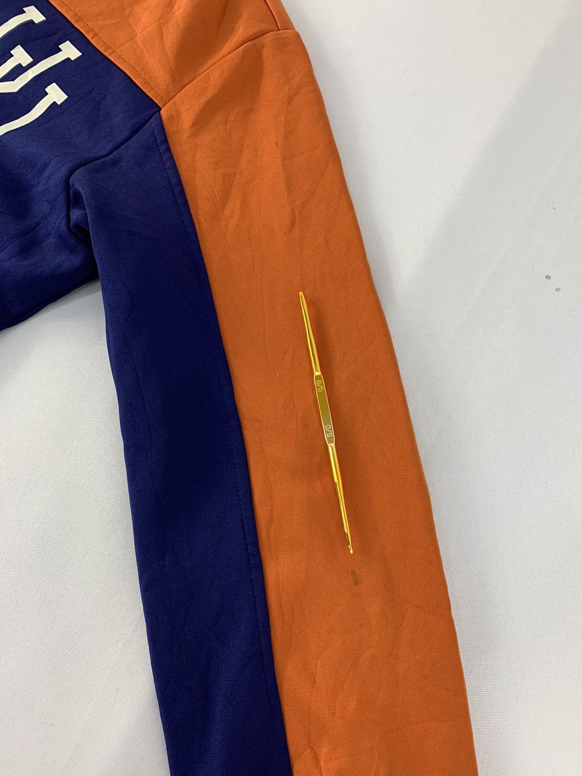 Japanese Brand Uniqlo X Undercover Two Tone Colour Sweater Jacket Big Logo Size US S / EU 44-46 / 1 - 15 Thumbnail