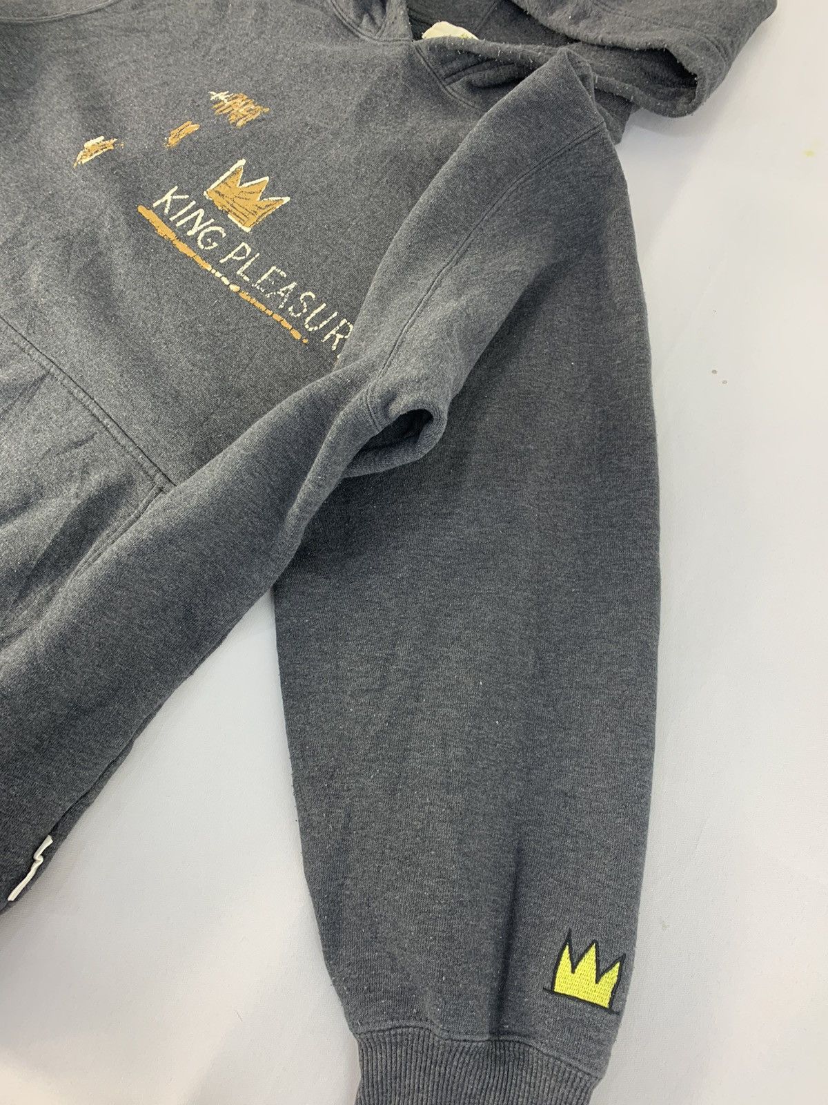 Japanese Brand Vintage Jean Michel Basquiat King Pleasure Art Logo Hoodies Size US L / EU 52-54 / 3 - 5 Thumbnail