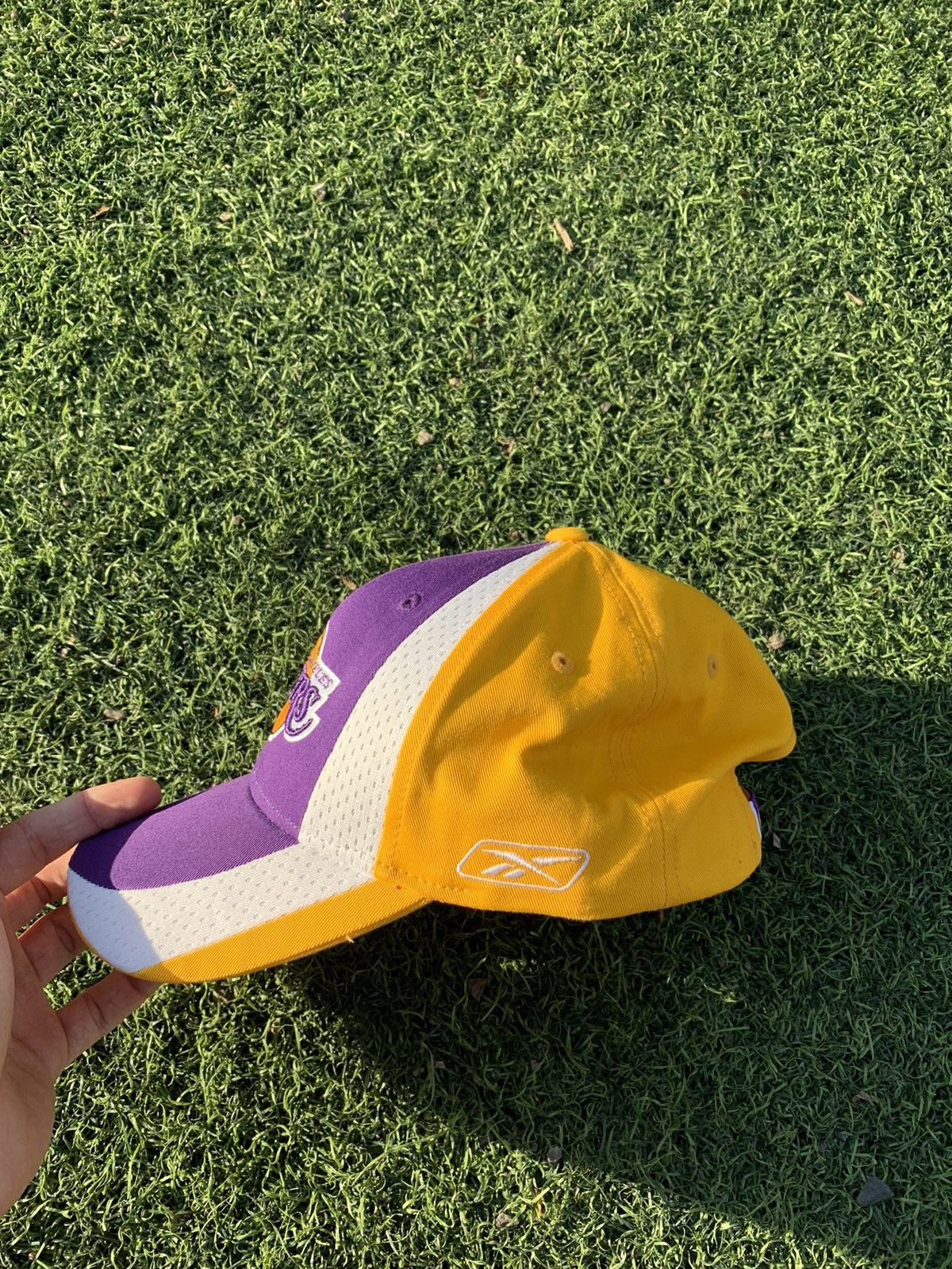 NBA × Vintage Vintage 90s Rare Lakers Reebok Cap Size ONE SIZE - 2 Thumbnail