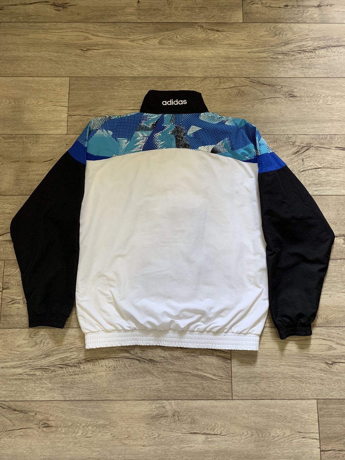 Adidas × Vintage Vintage Adidas Track Jacket Windbreaker Mini Swoosh Y2K USA Size US L / EU 52-54 / 3 - 8 Thumbnail