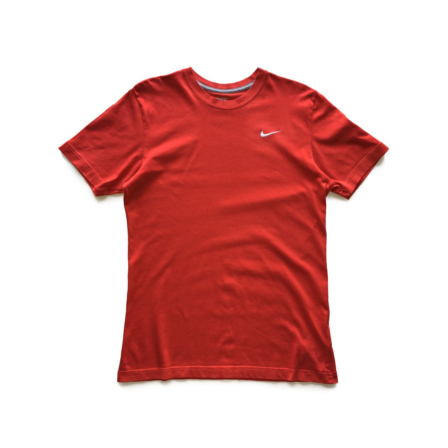 Nike Swoosh Embroidered Logo T-Shirt in Red Size US M / EU 48-50 / 2 - 1 Thumbnail