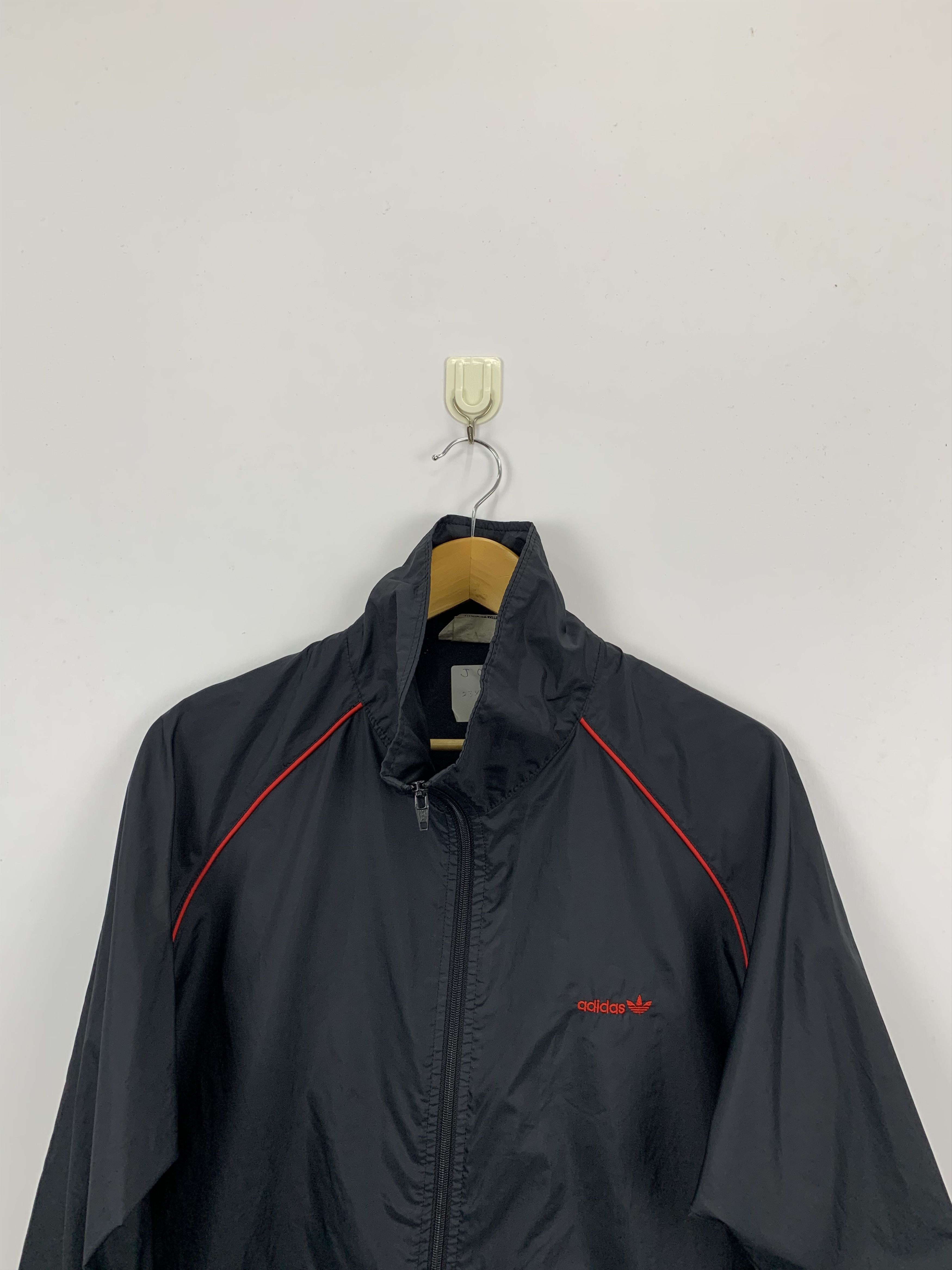 Adidas × Descente × Vintage Vintage Adidas Windbreaker Zipper Light Jacket Size US L / EU 52-54 / 3 - 2 Thumbnail