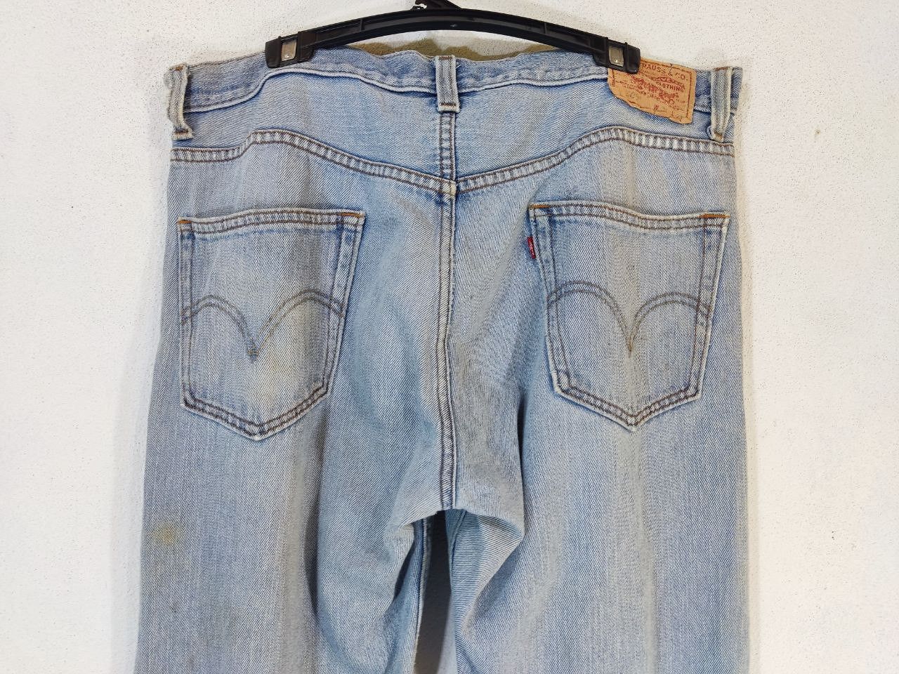 Levi's vintage levis 505 regular fit light wash distressed denim Size US 39 - 3 Thumbnail