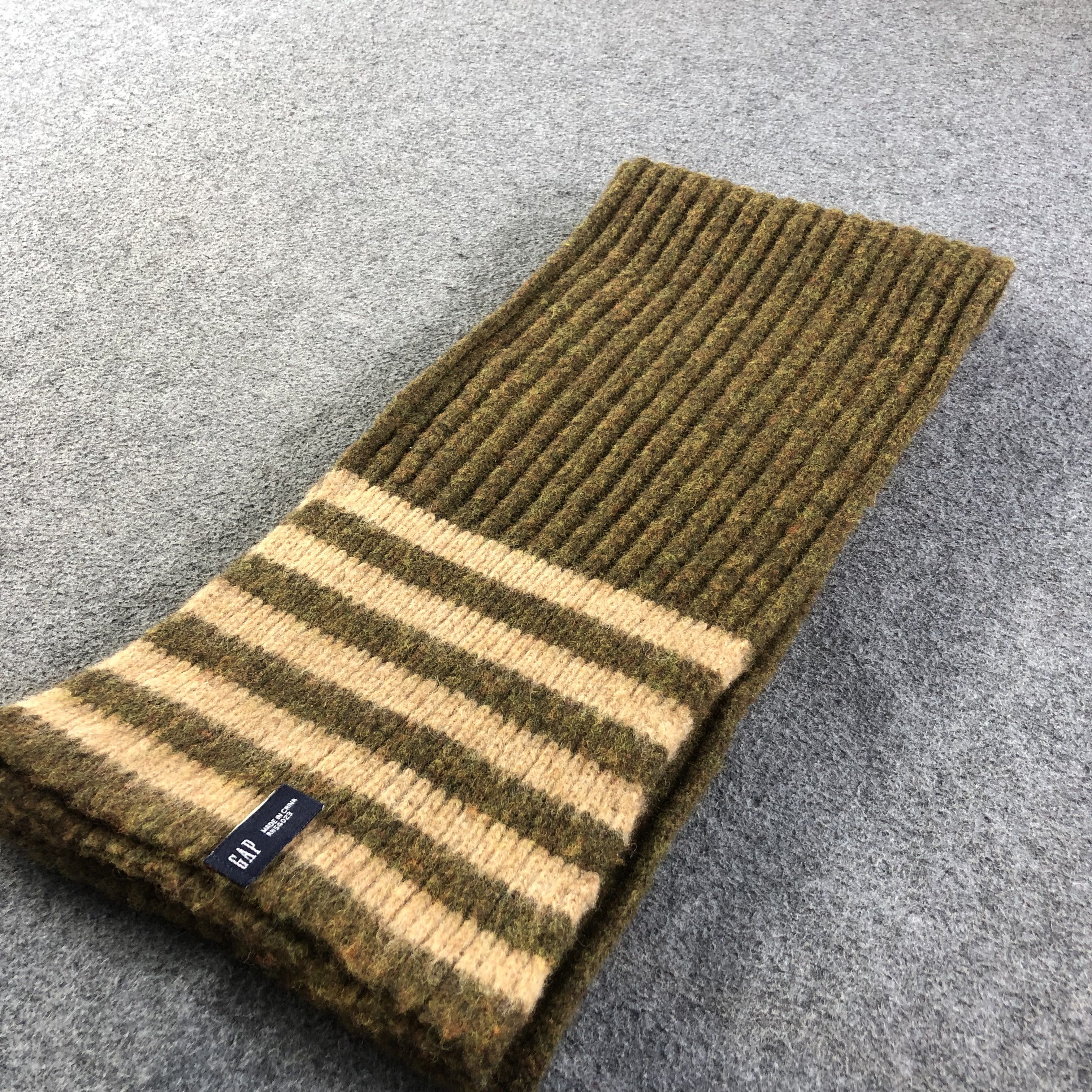 Gap GAP Pleated Wool Scarf Muffler V1147 Size ONE SIZE - 3 Thumbnail