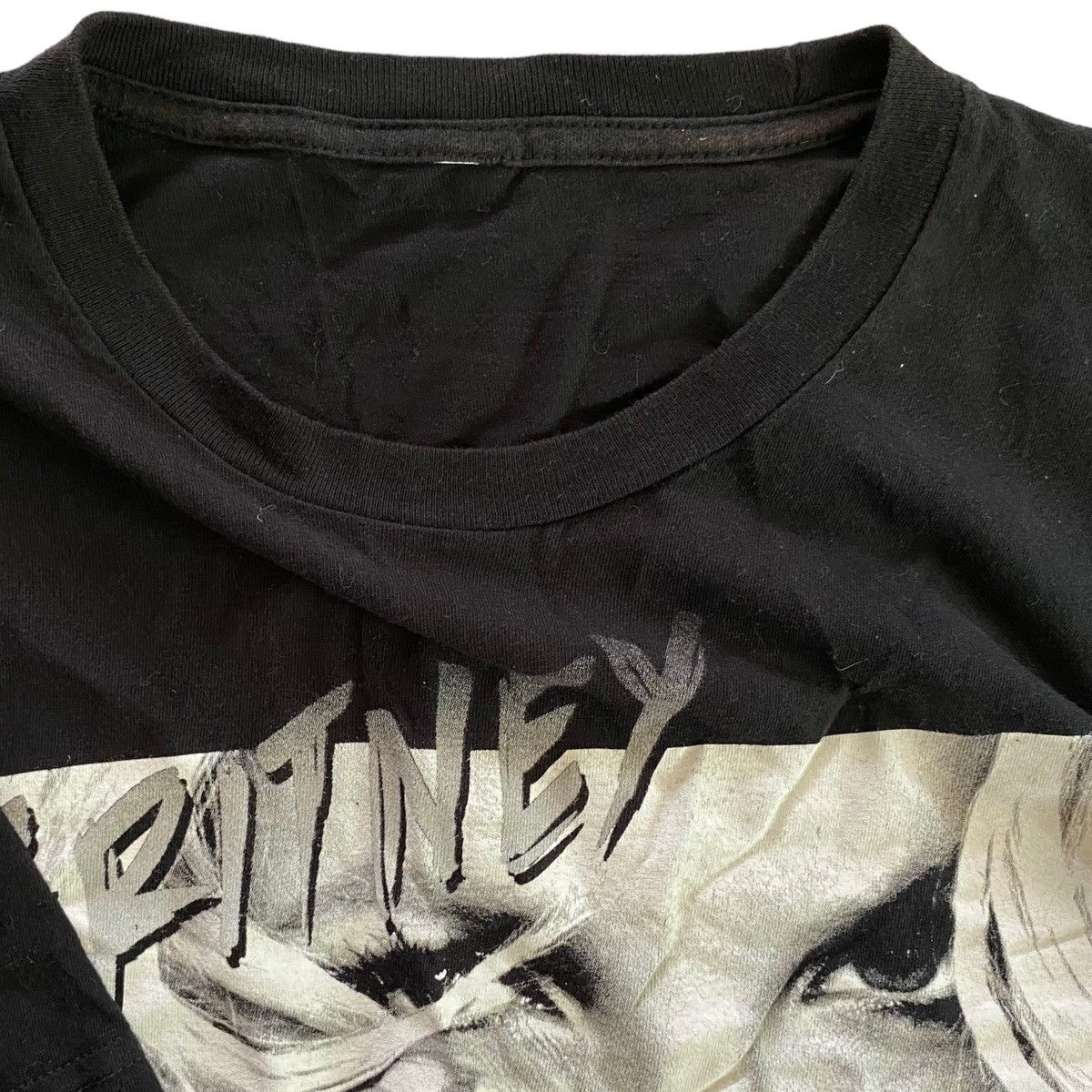 Other Britney Spears Hold It Against Me Tour Tee Size US M / EU 48-50 / 2 - 5 Thumbnail