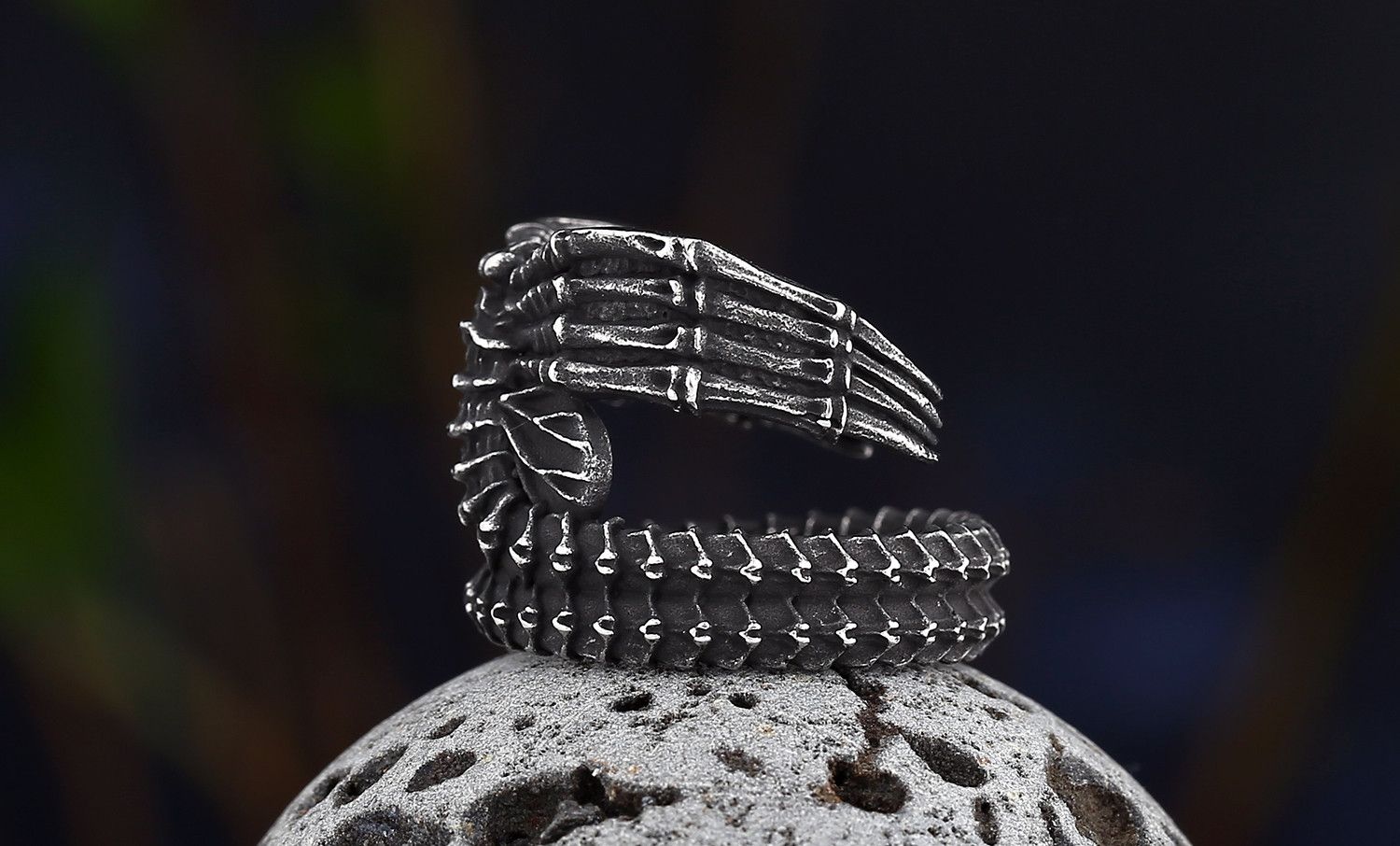 Jewelry Animal Alien Rings Size ONE SIZE - 2 Thumbnail