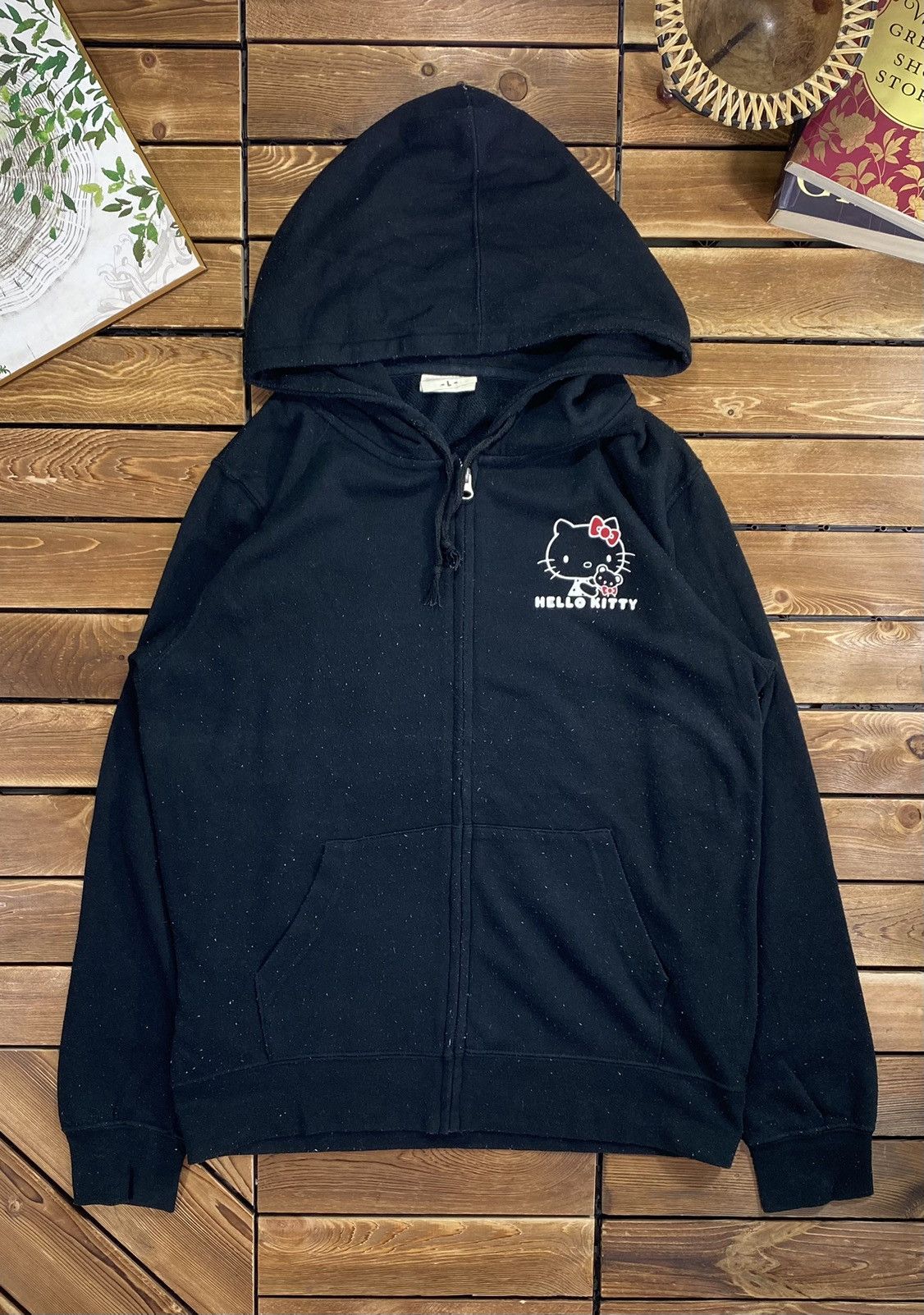 Japanese Brand × Vintage Vintage Hello Kitty Big Logo With Hoodie Sweatshirt Size L Size US L / EU 52-54 / 3 - 2 Thumbnail