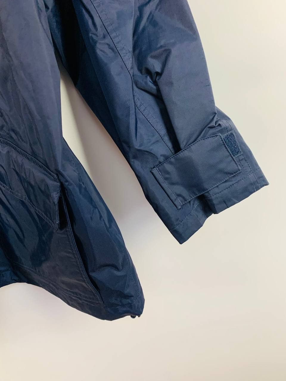 Helly Hansen Helly Hansen jacket blue vintage L Size US L / EU 52-54 / 3 - 5 Thumbnail
