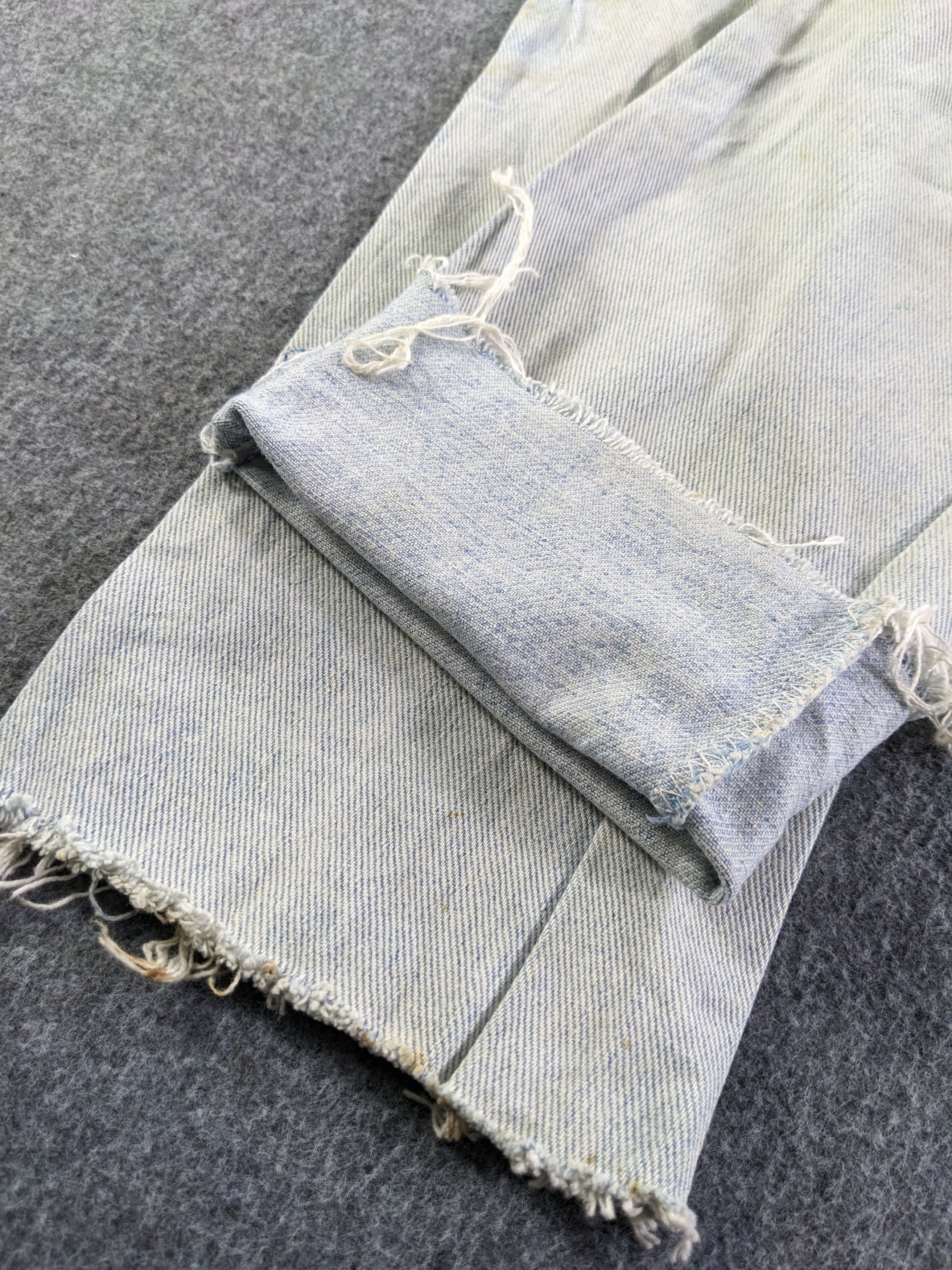 Levi's × Vintage Vintage Distressed Levis Jeans-P44 Size US 28 / EU 44 - 7 Thumbnail