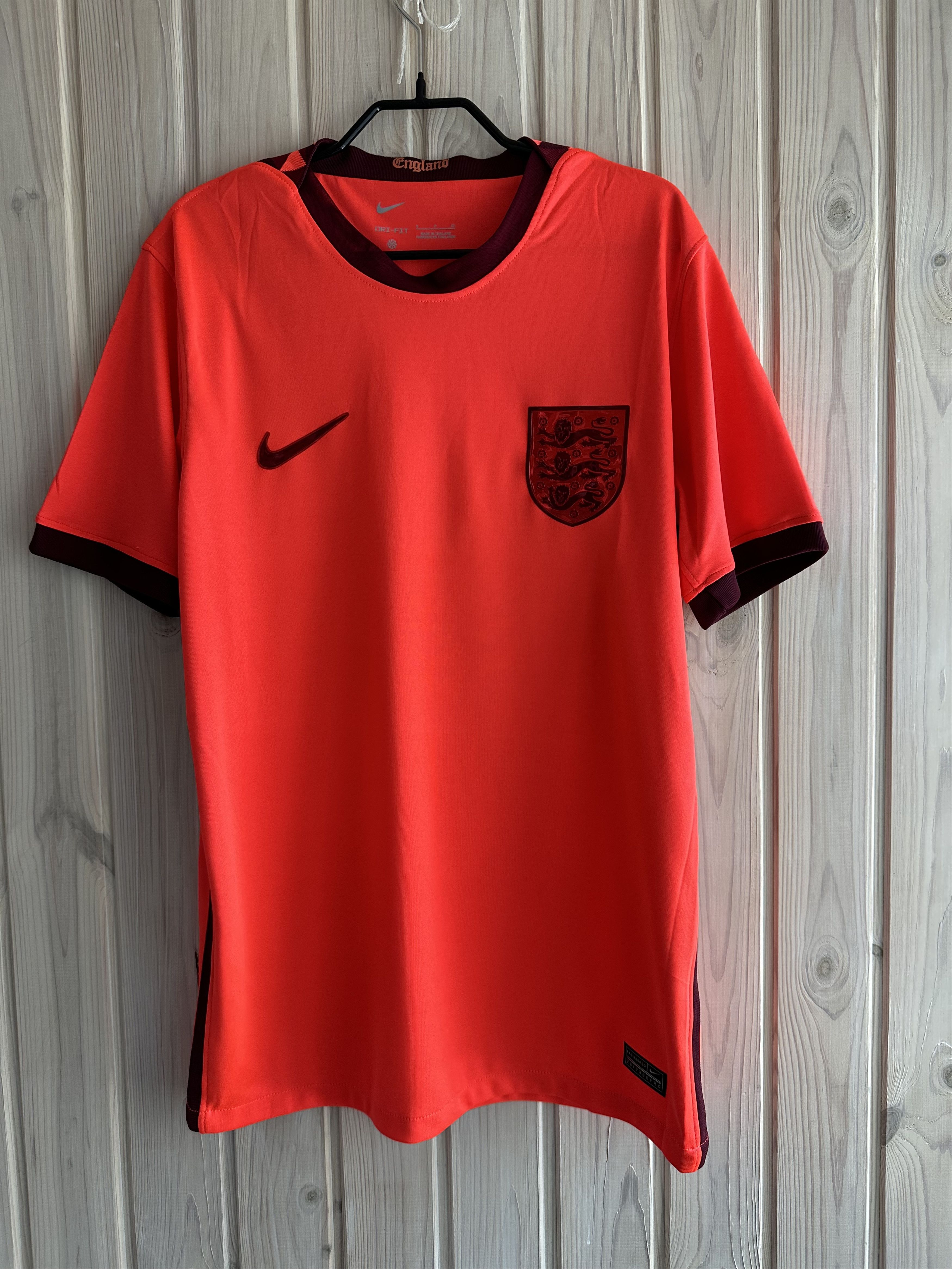 Nike 2022 ENGLAND UEFA League Nations soccer football jersey Size US S / EU 44-46 / 1 - 2 Thumbnail