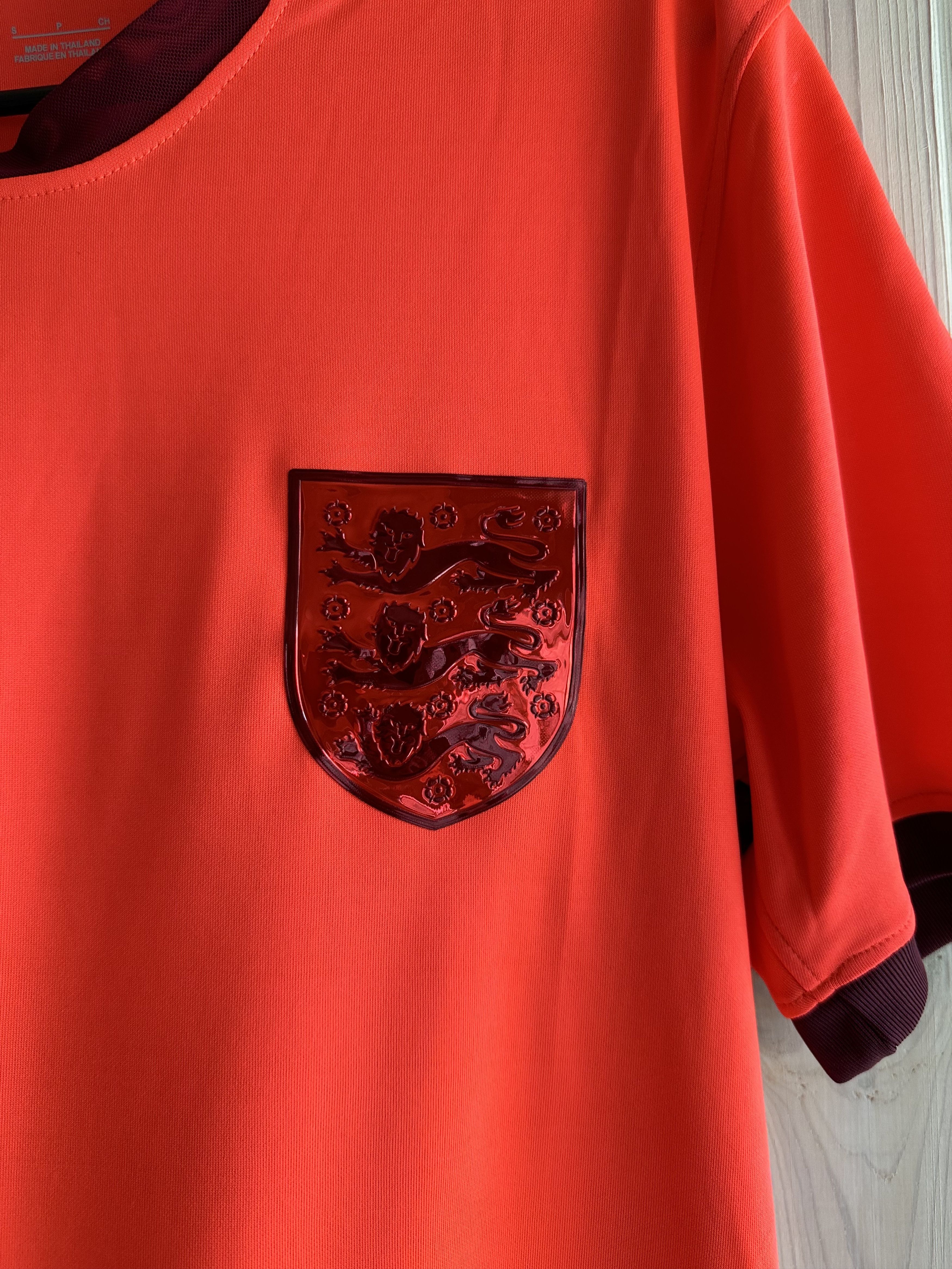 Nike 2022 ENGLAND UEFA League Nations soccer football jersey Size US S / EU 44-46 / 1 - 4 Thumbnail