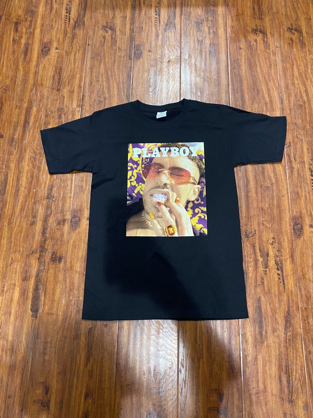Vintage Bad bunny play boy graphic t-shirt Size US S / EU 44-46 / 1 - 1 Thumbnail