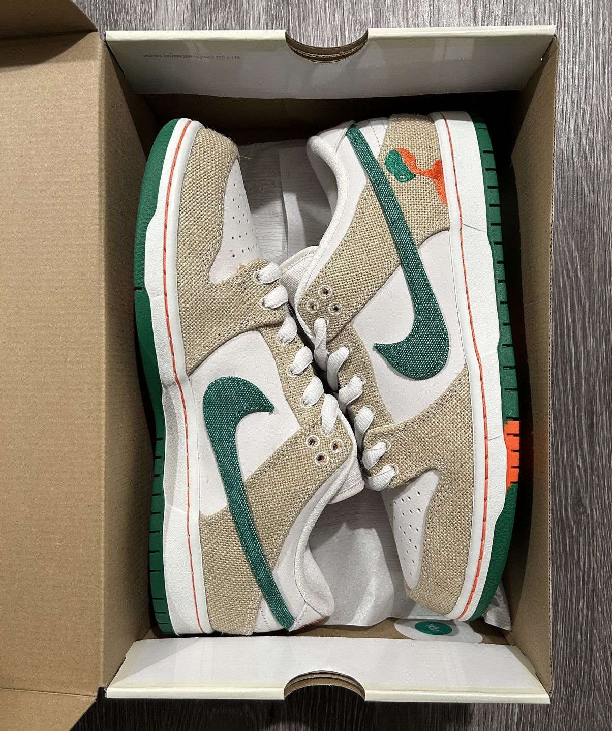 image of Nike Sb Dunk Low “Jarritos” Size 10.5 Ds Shoes in White, Men's