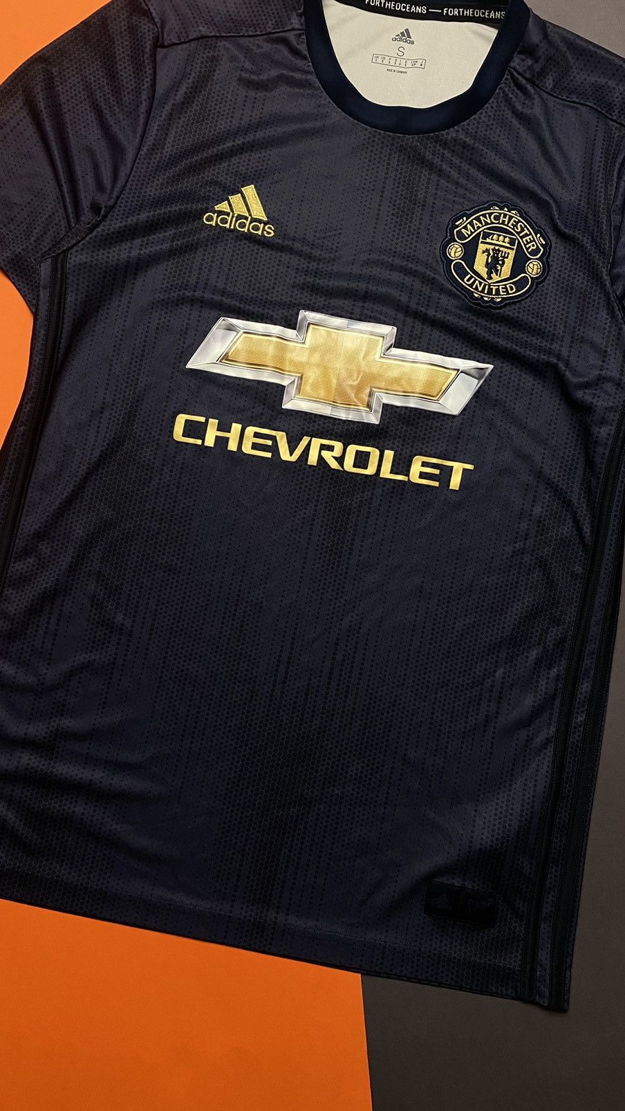 Adidas Manchester United soccer jersey size : S Size US S / EU 44-46 / 1 - 4 Thumbnail