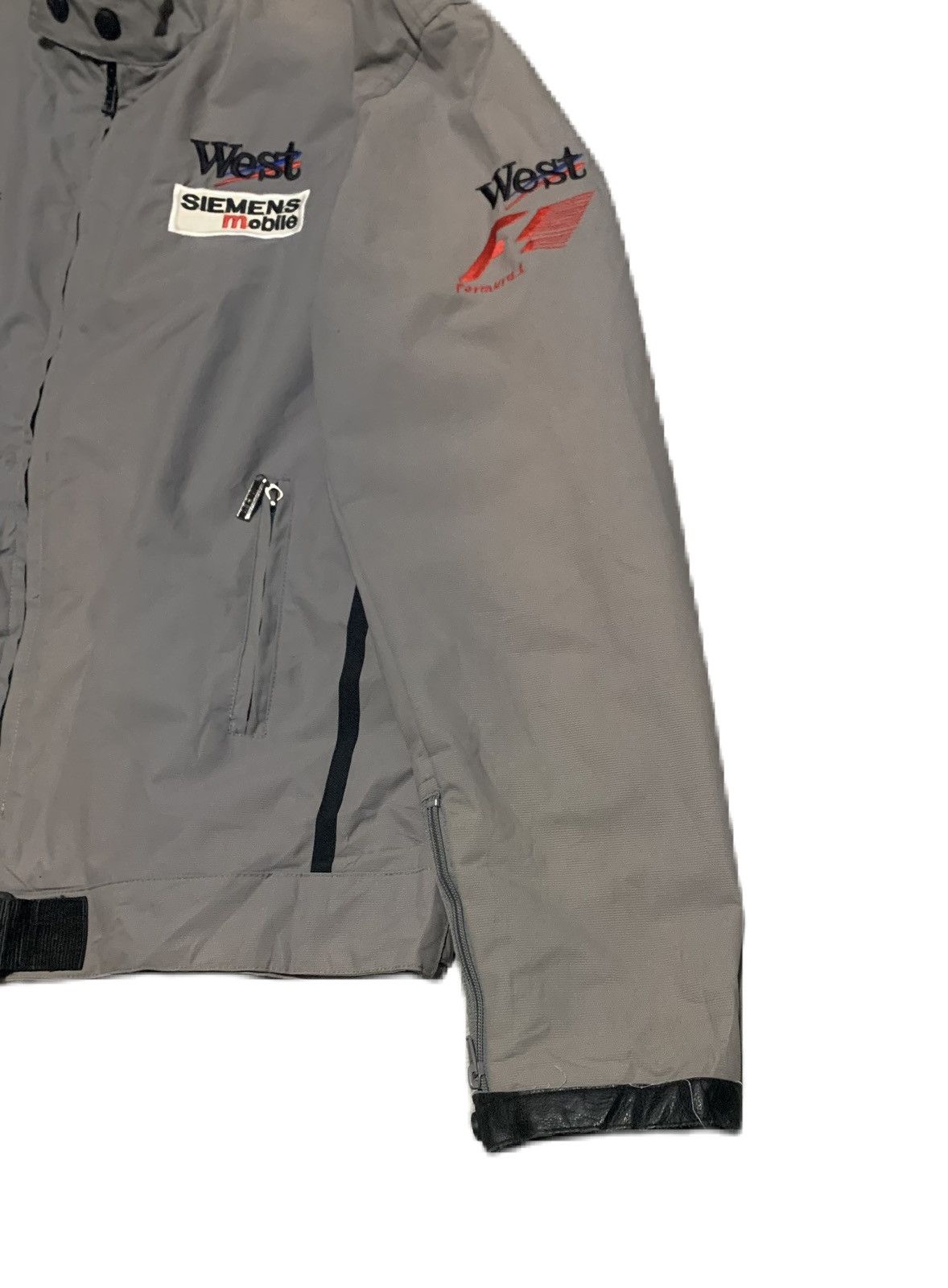 Mercedes-Benz Vintage 90s Mercedes Benz Formula 1 Racing Jacket Sun Faded Size US XL / EU 56 / 4 - 3 Thumbnail