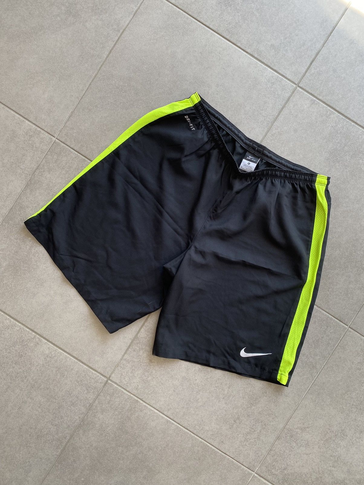 Nike Nike Dri Fit Shorts Size US 34 / EU 50 - 2 Thumbnail