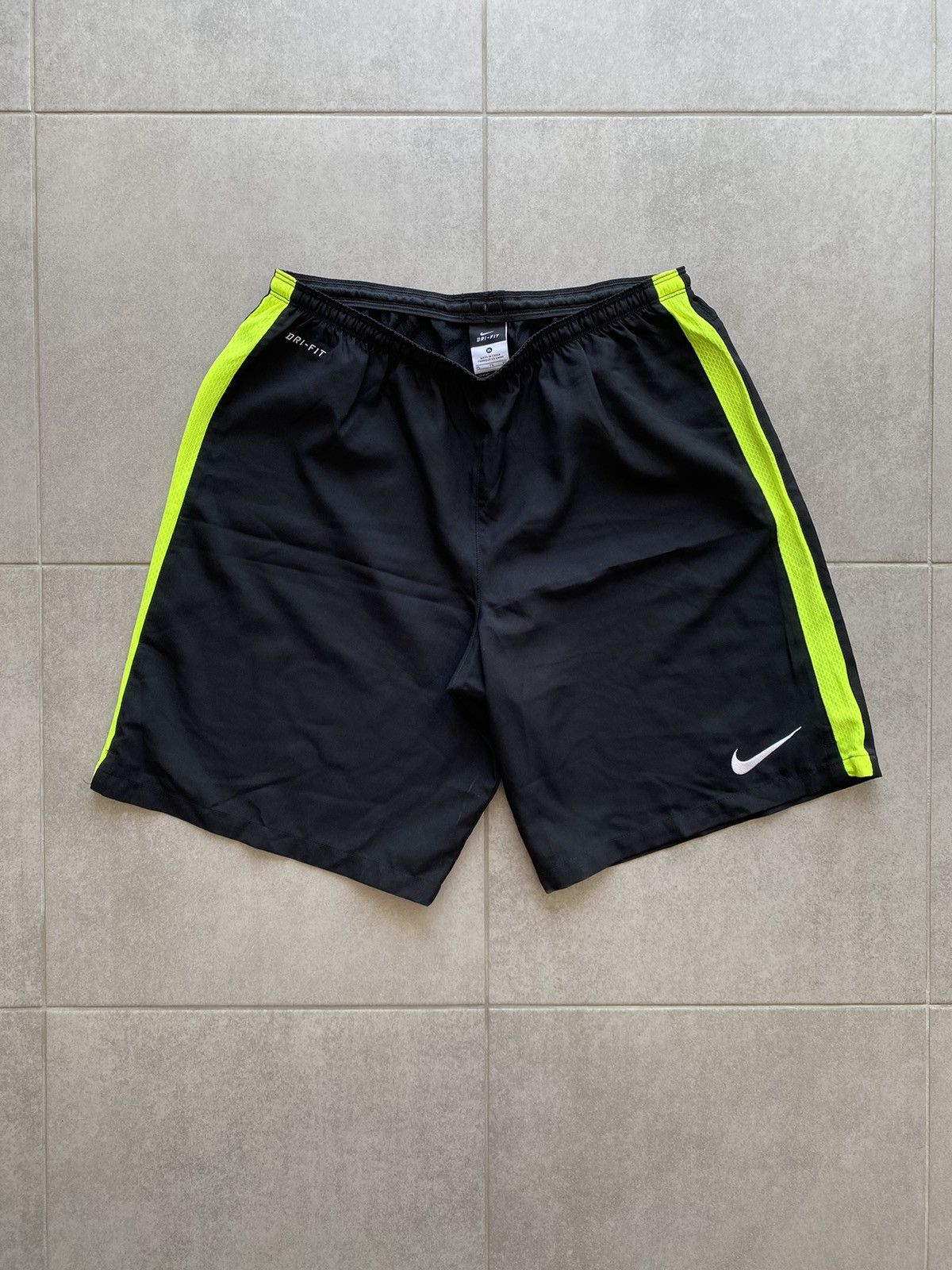 Nike Nike Dri Fit Shorts Size US 34 / EU 50 - 3 Thumbnail