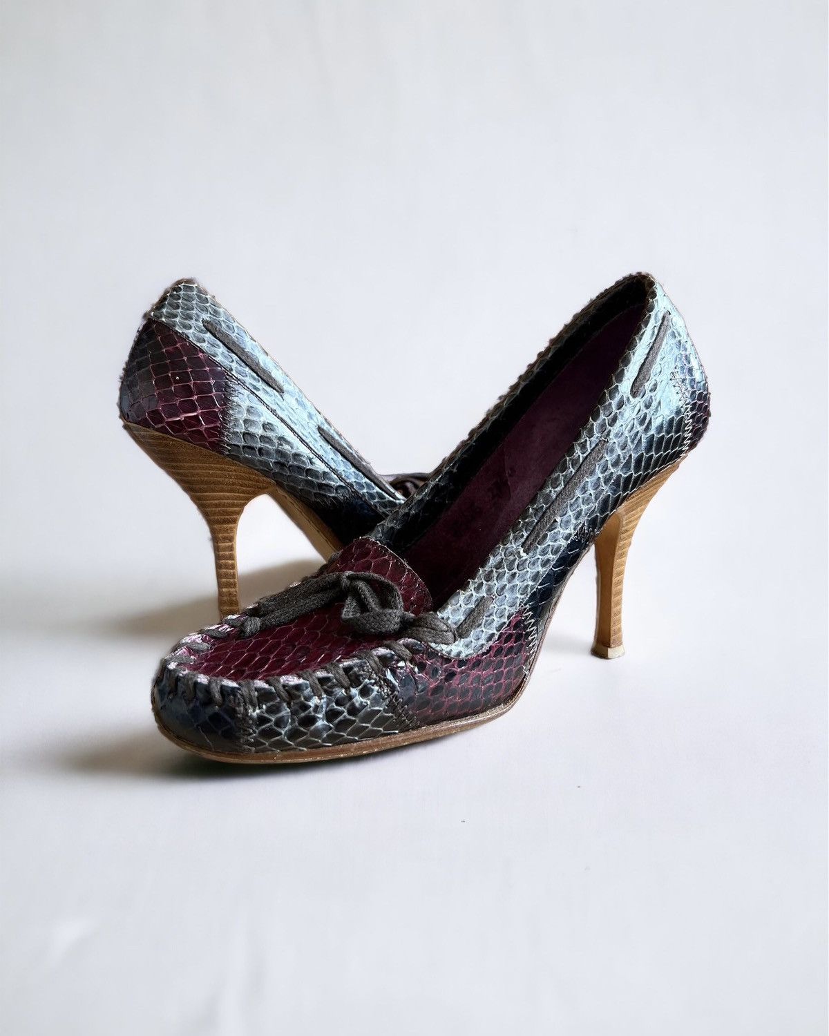 Miu Miu Miu Miu Y2K Rare Vintage Snakeskin Laced Pumps Heels Size US 5 / IT 35 - 1 Thumbnail