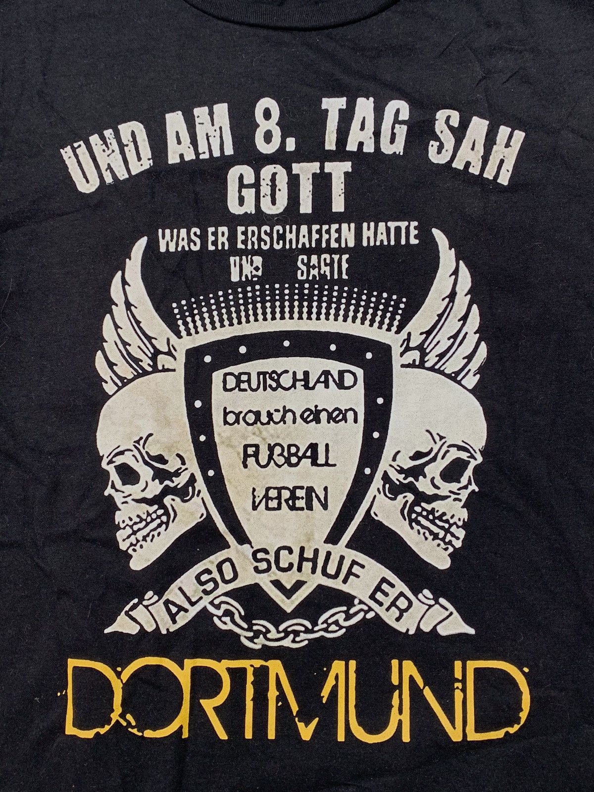 Vintage Vintage Y2K Borussia Dortmund fans tee big logo style size L Size US L / EU 52-54 / 3 - 3 Thumbnail