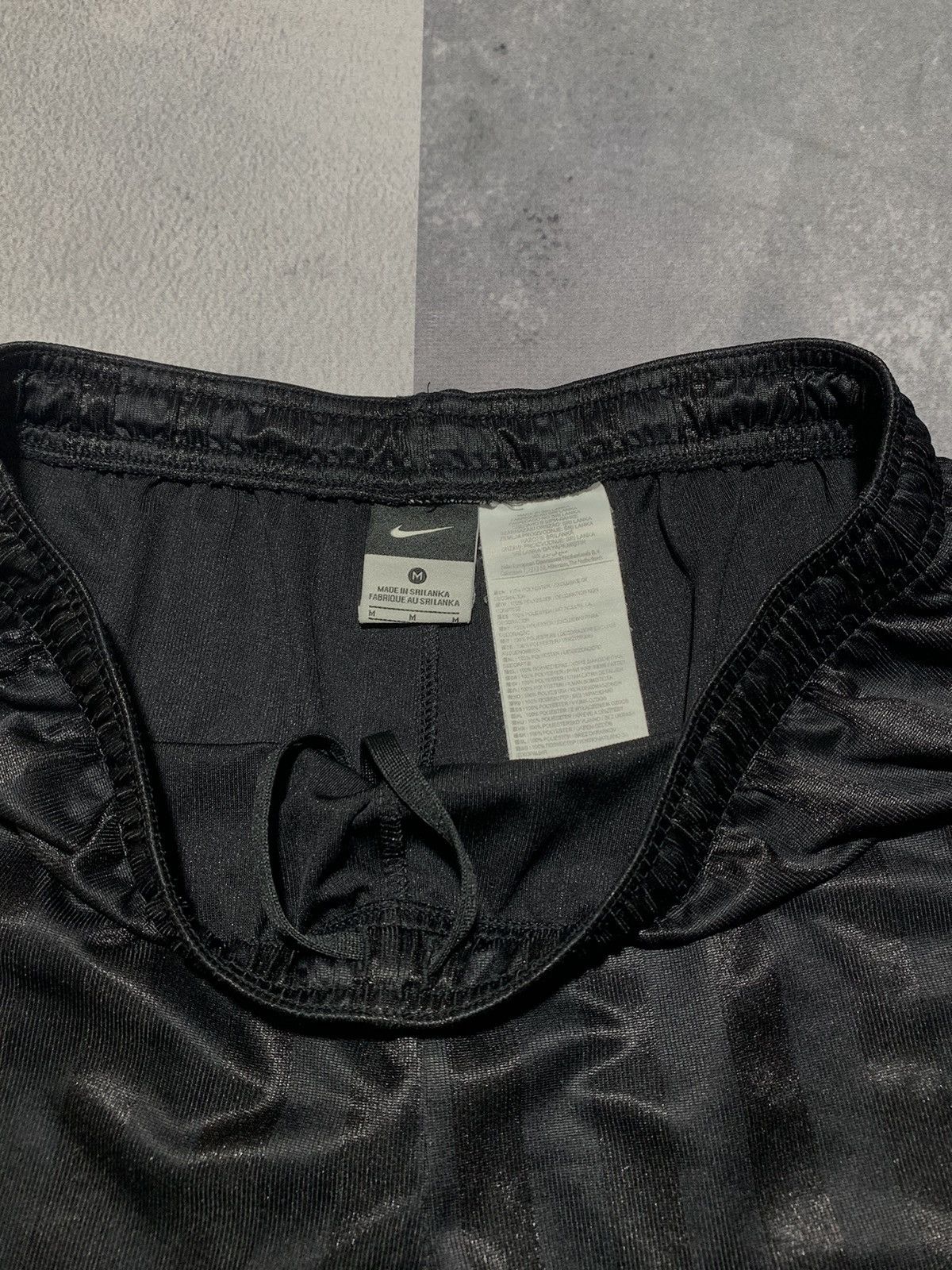 Nike × Vintage Vintage Y2K Nike bottoms shorts swoosh streetwear size M Size US 32 / EU 48 - 3 Thumbnail